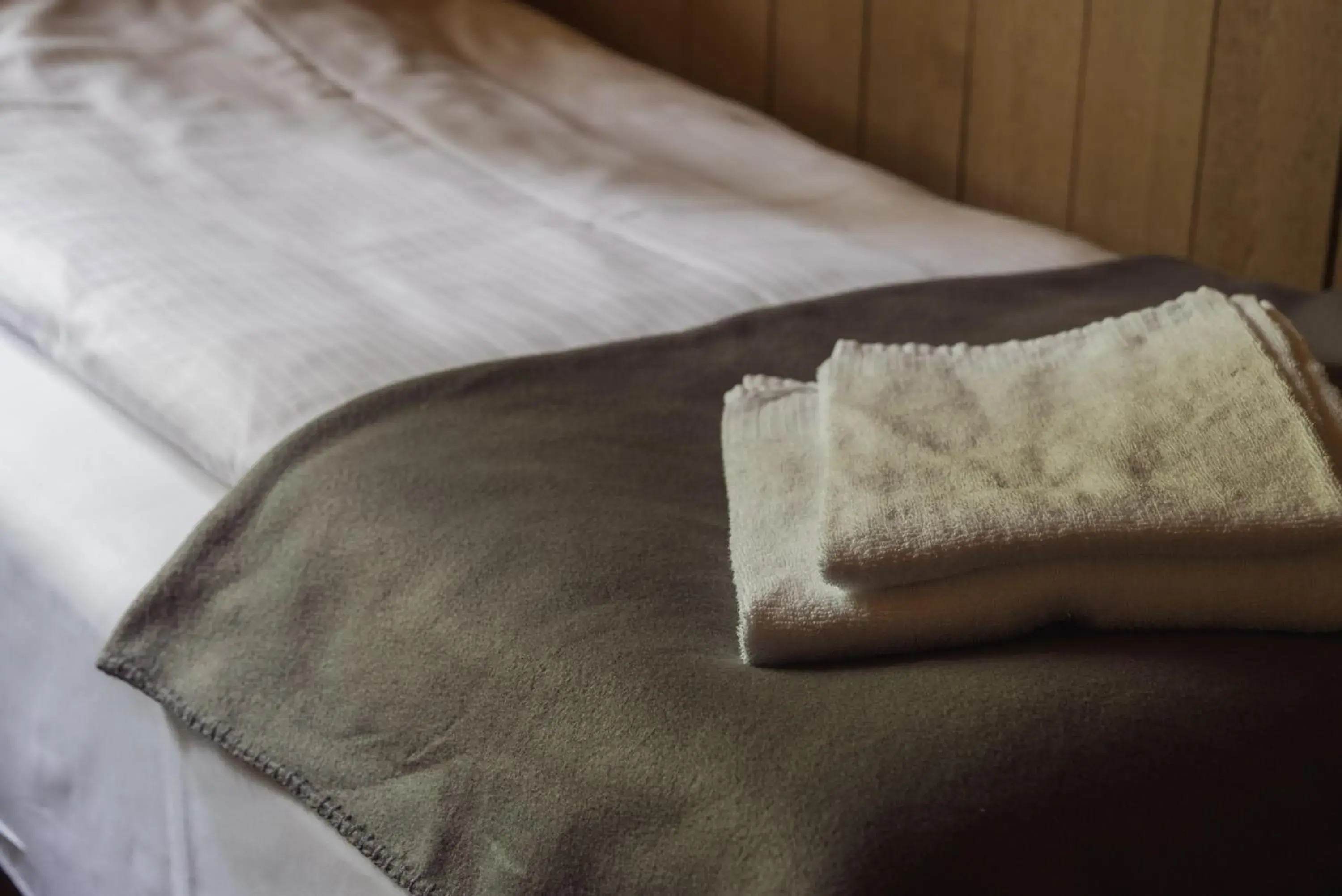 Standard Double Room with Shared Bathroom in Gulbrakka Basecamp Standard Double Room with Shared Bathroom in Gulbrakka Basecamp