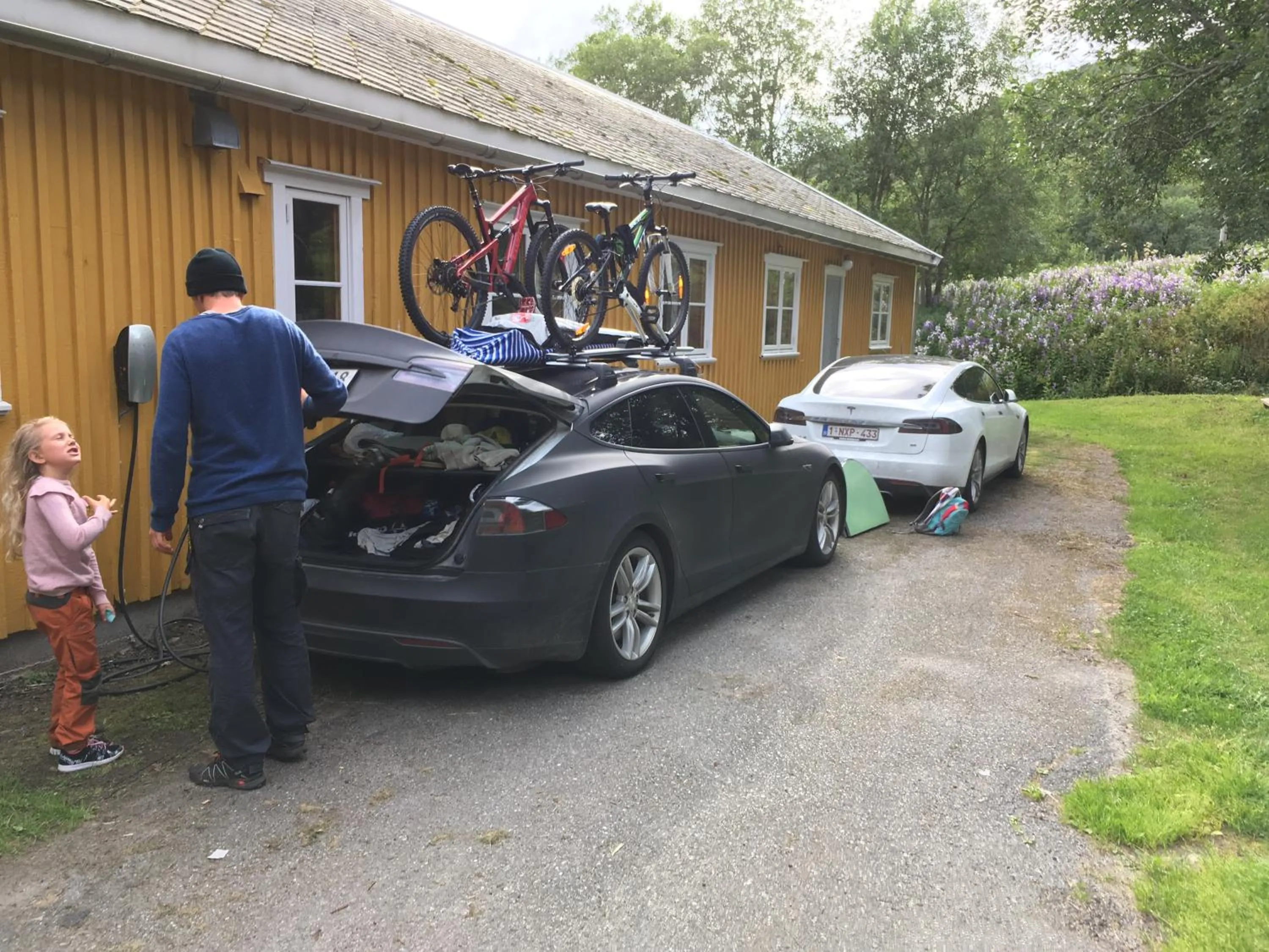 Patio in Gulbrakka Basecamp