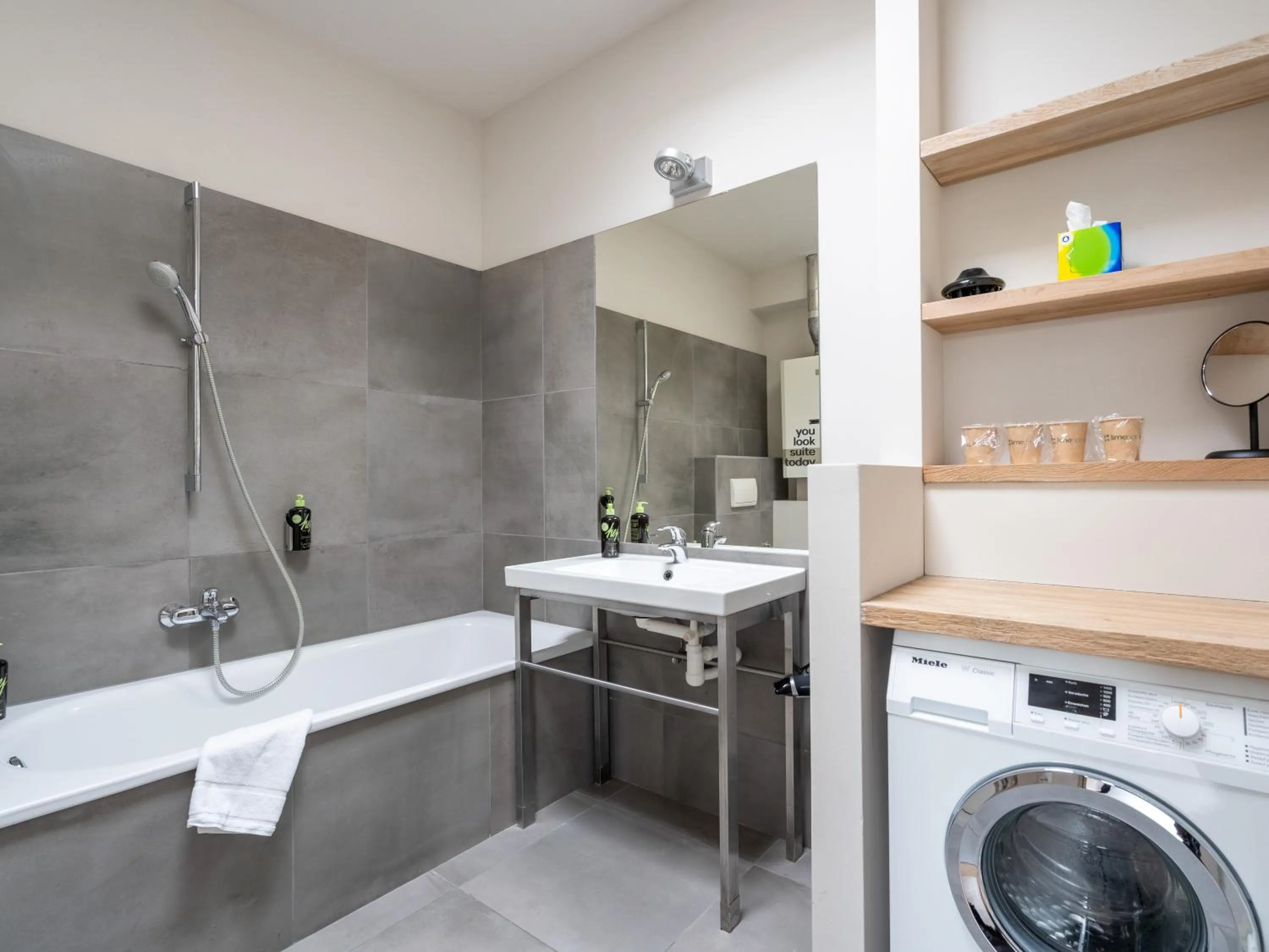 Bathroom in Schoenhouse Avenue - Digital Access