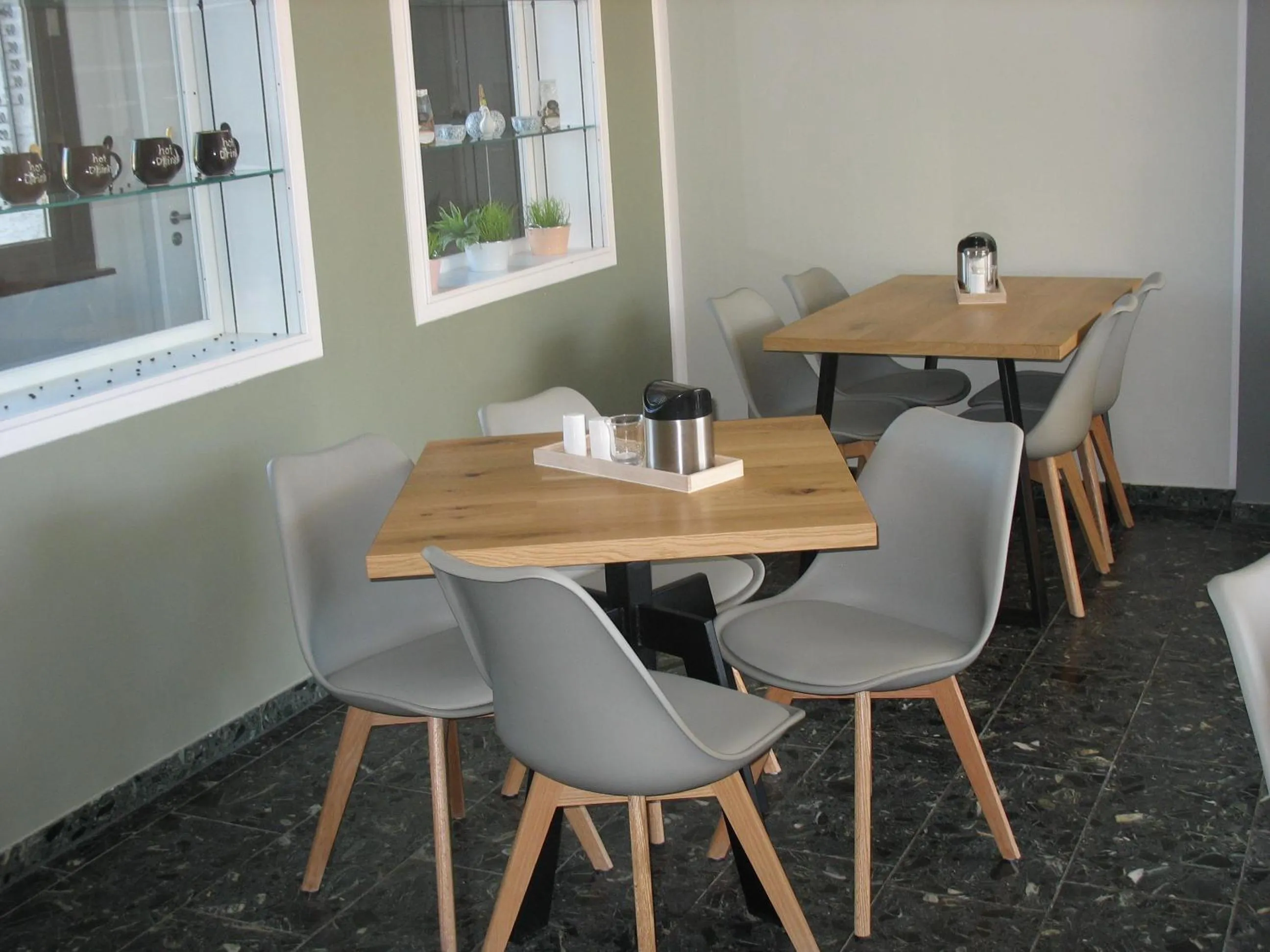 Restaurant/places to eat in Birkeneck