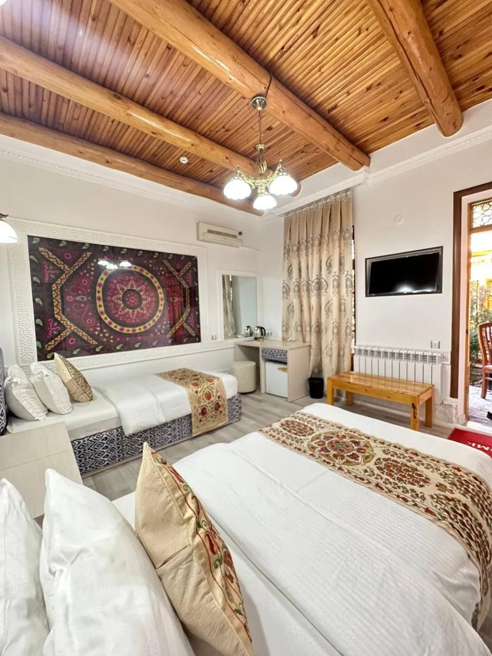 Bed in Grand Nodirbek Boutique Hotel -House Museum 17 - 19 century