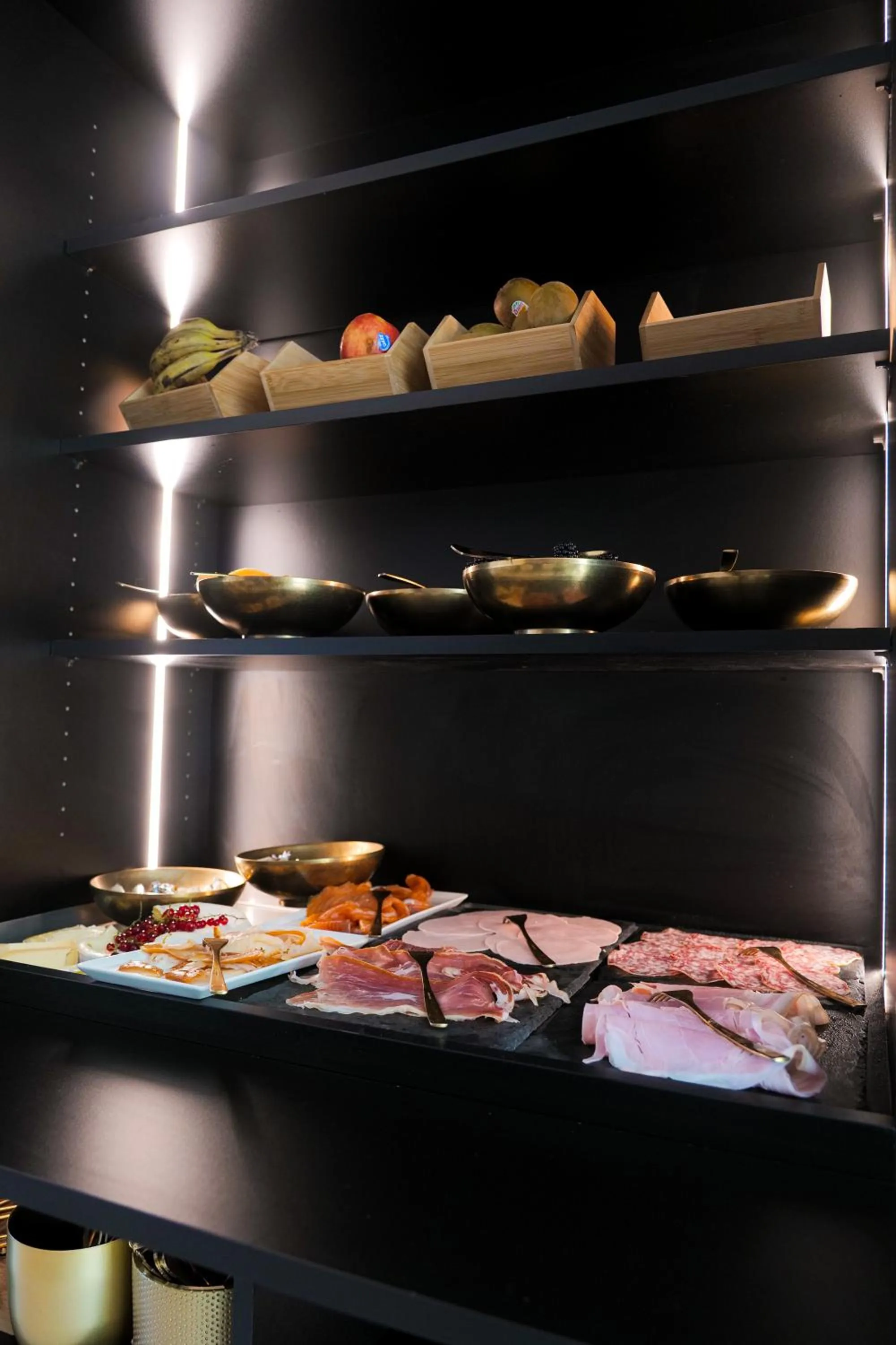 Breakfast in Hôtel Merveilleux Côté Mer