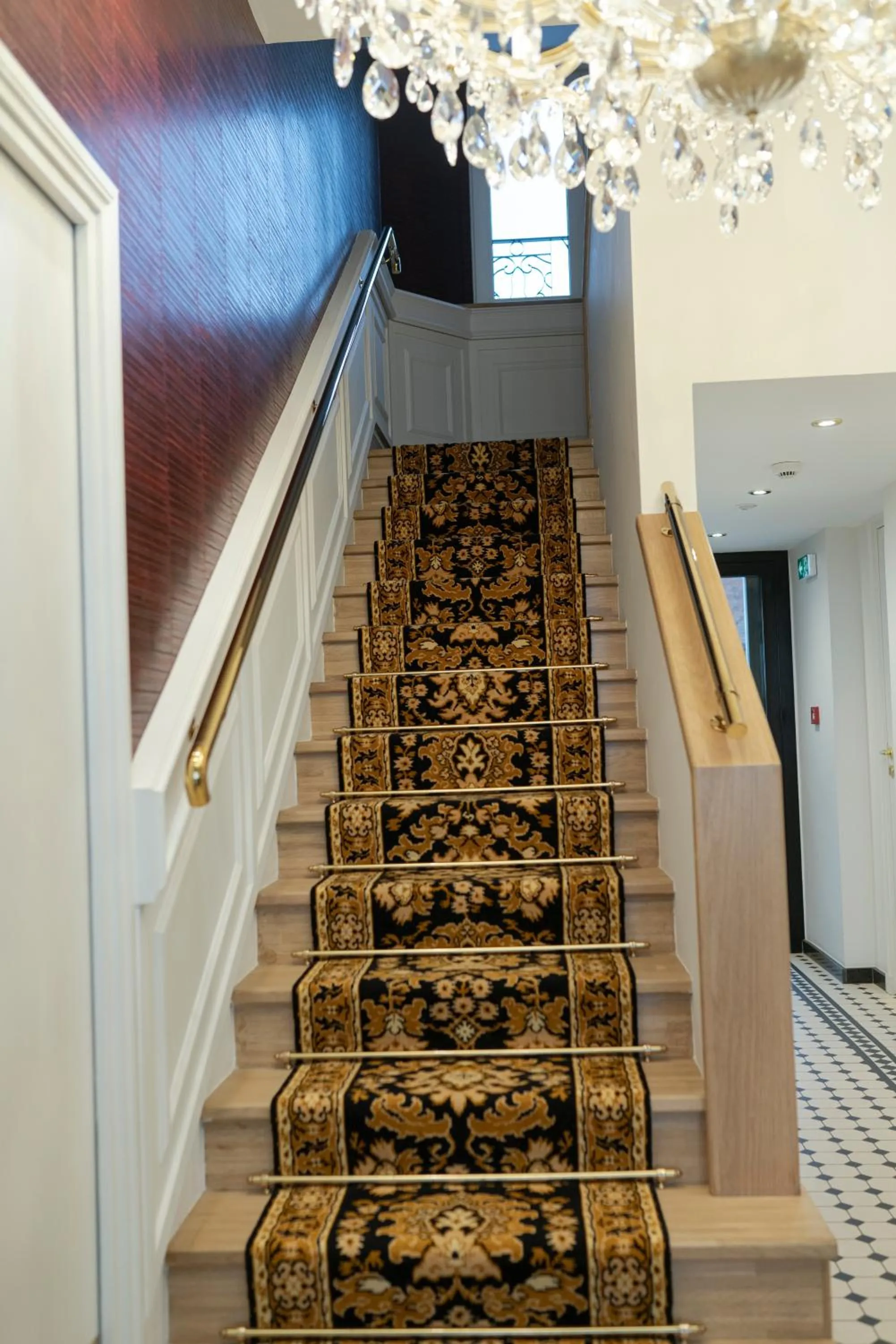 Facade/entrance in Hôtel Merveilleux Côté Mer