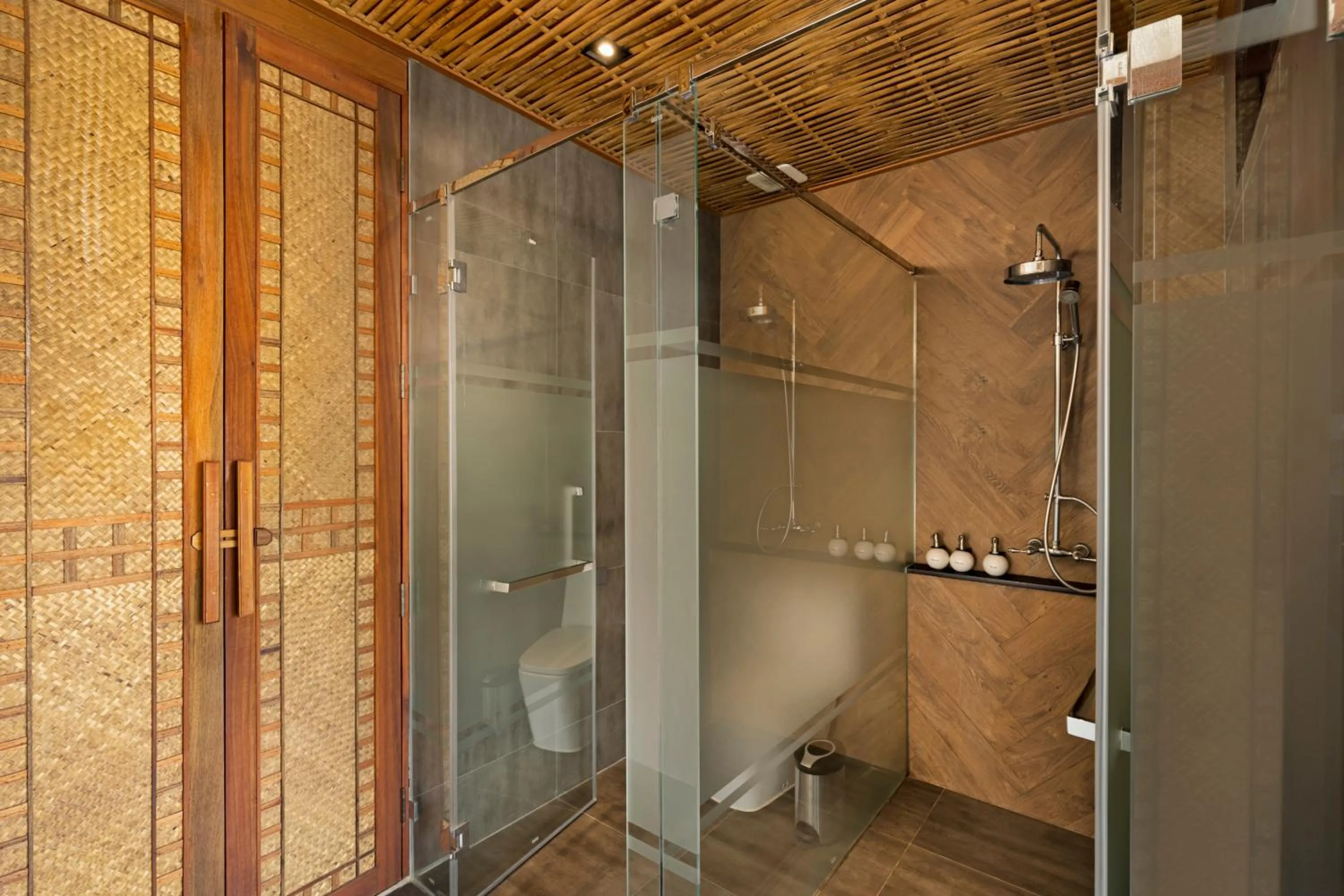 Shower in Venice Krabi Villa Resort