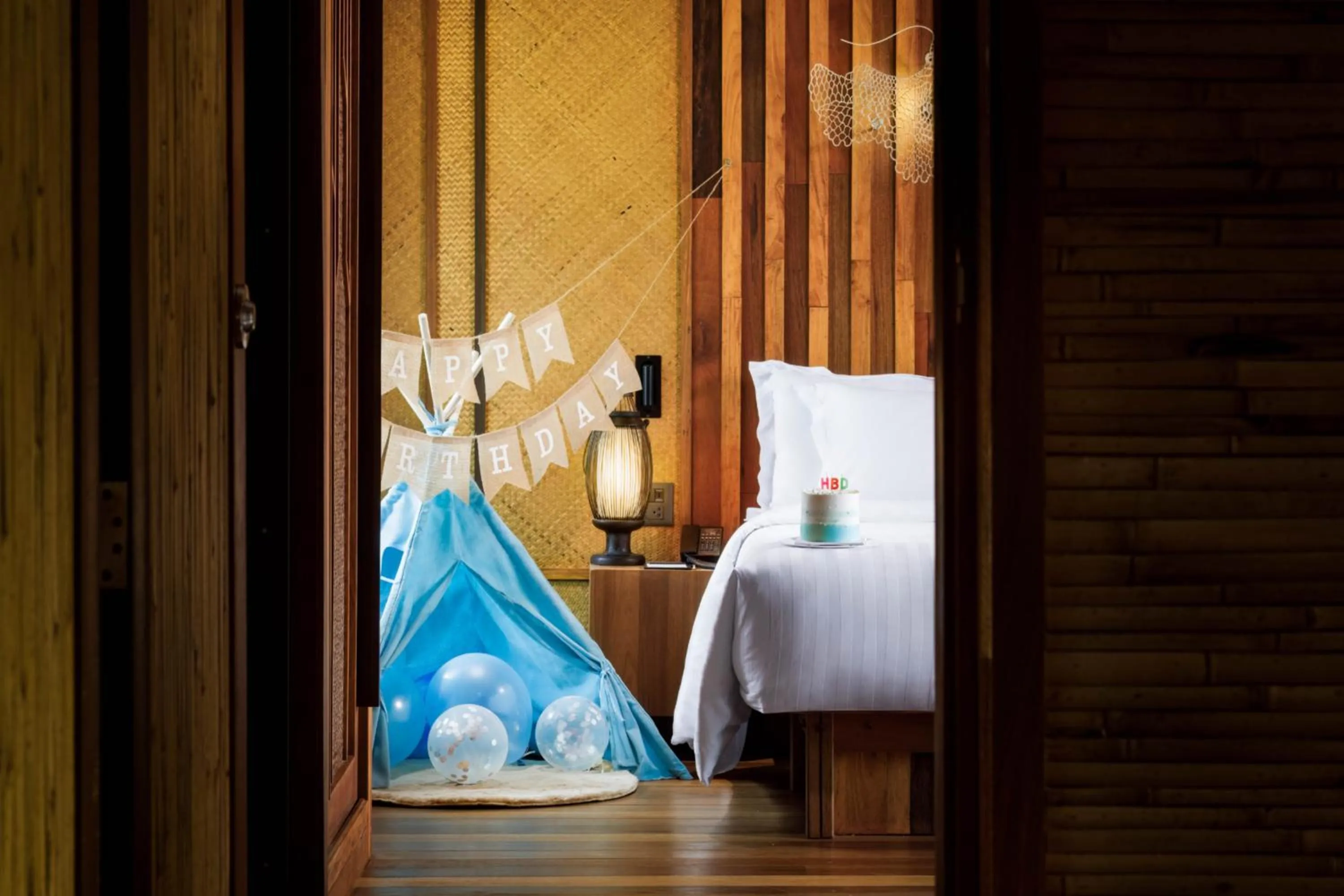 Bed in Venice Krabi Villa Resort