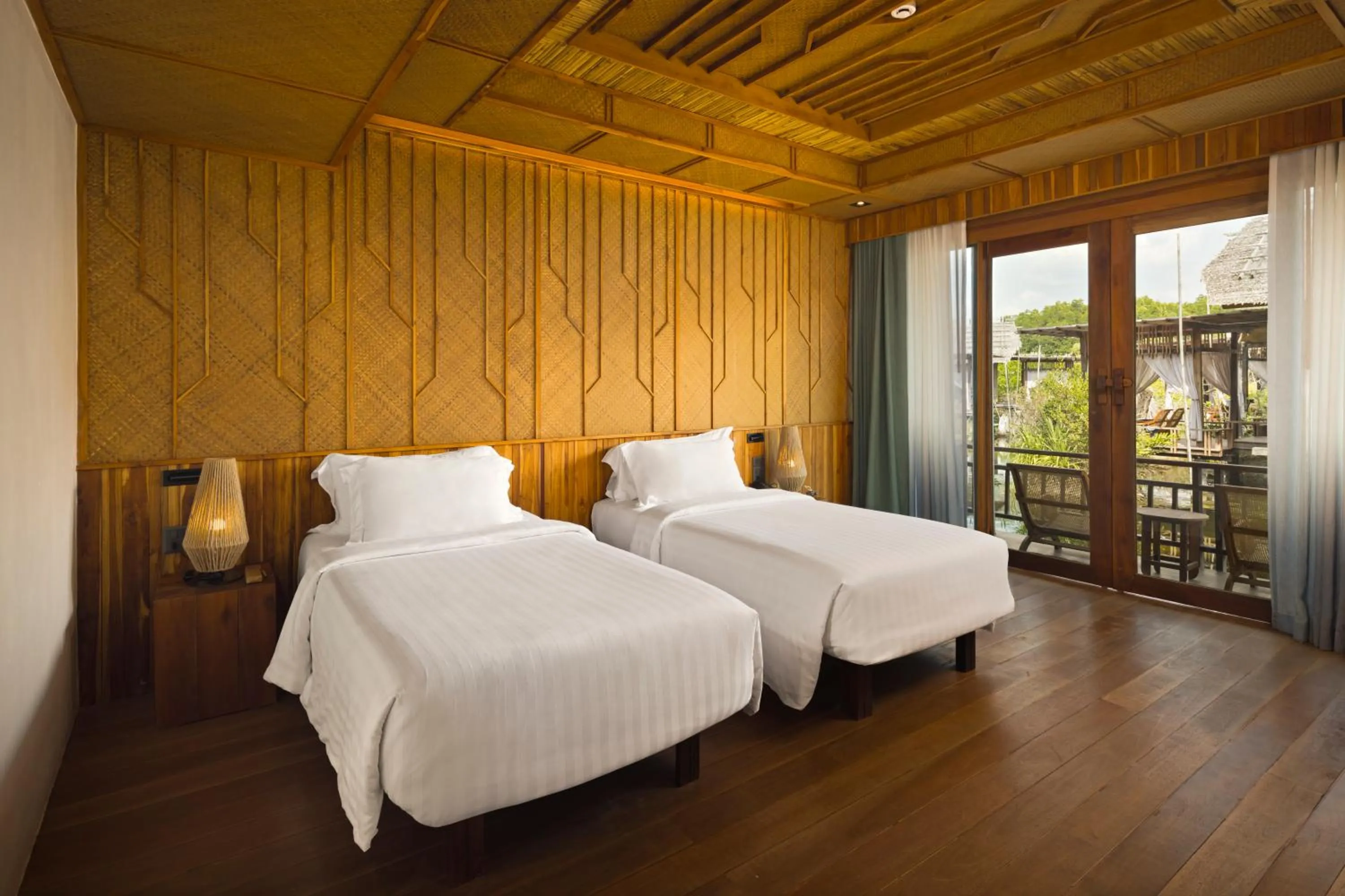 Bed in Venice Krabi Villa Resort