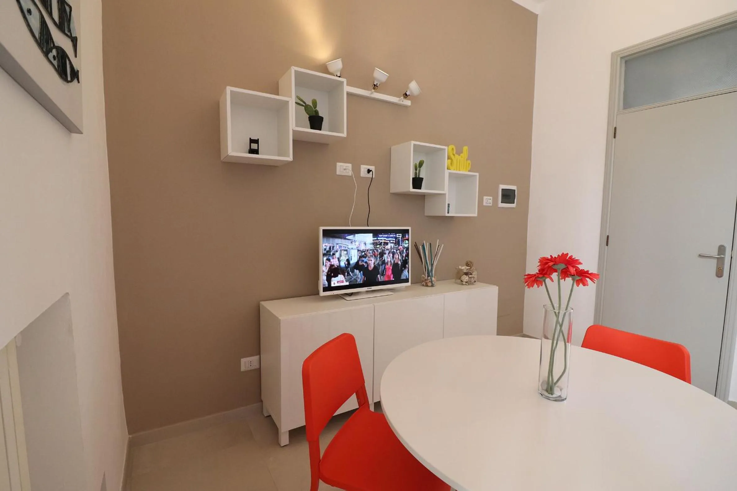 Communal lounge/ TV room, TV/Entertainment Center in Casa Vacanze aura a Otranto 4 posti