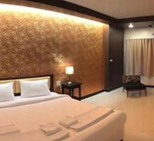 Bed in Chaisaeng in the park