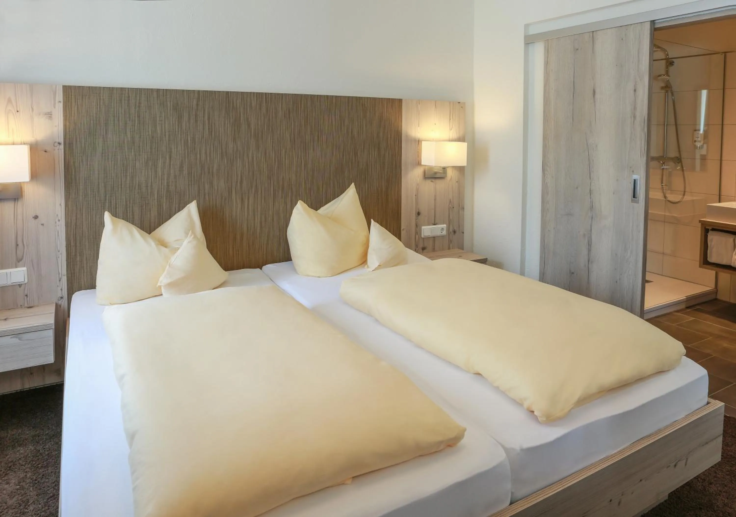 Bed in Rüters Parkhotel