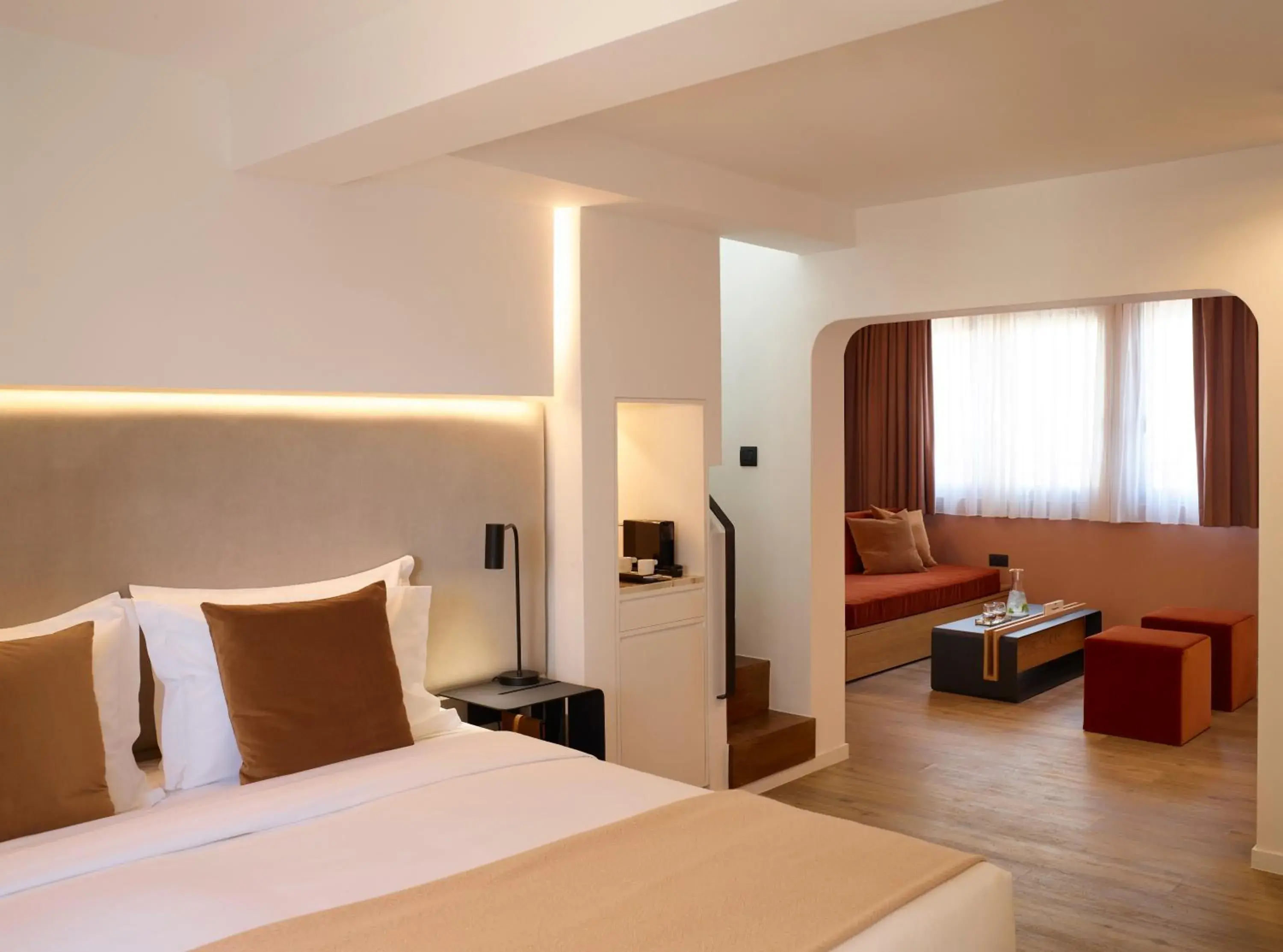 Marblous Queen Suite in The Marblous Athens Marblous Queen Suite in The Marblous Athens