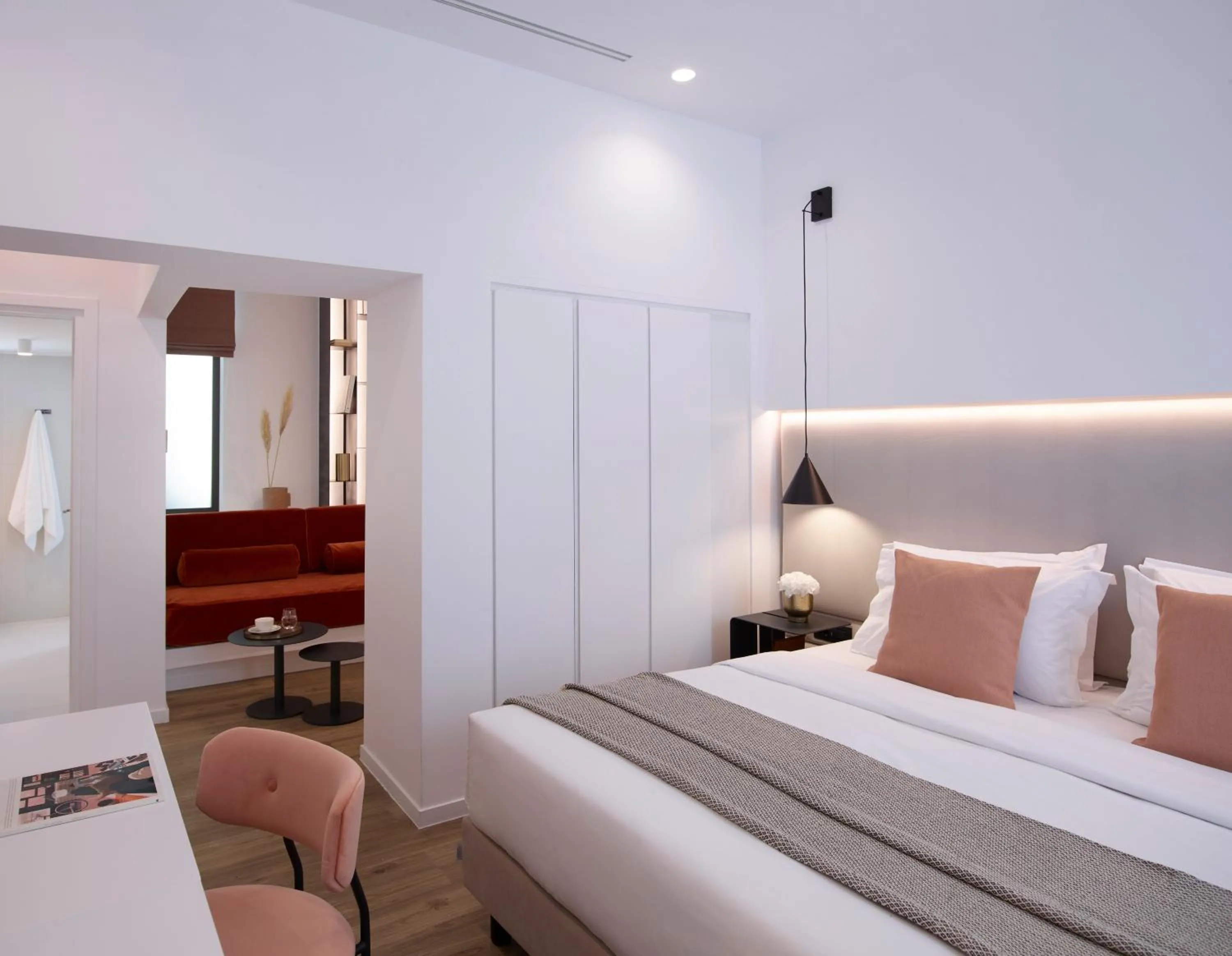 Bed in The Marblous Athens