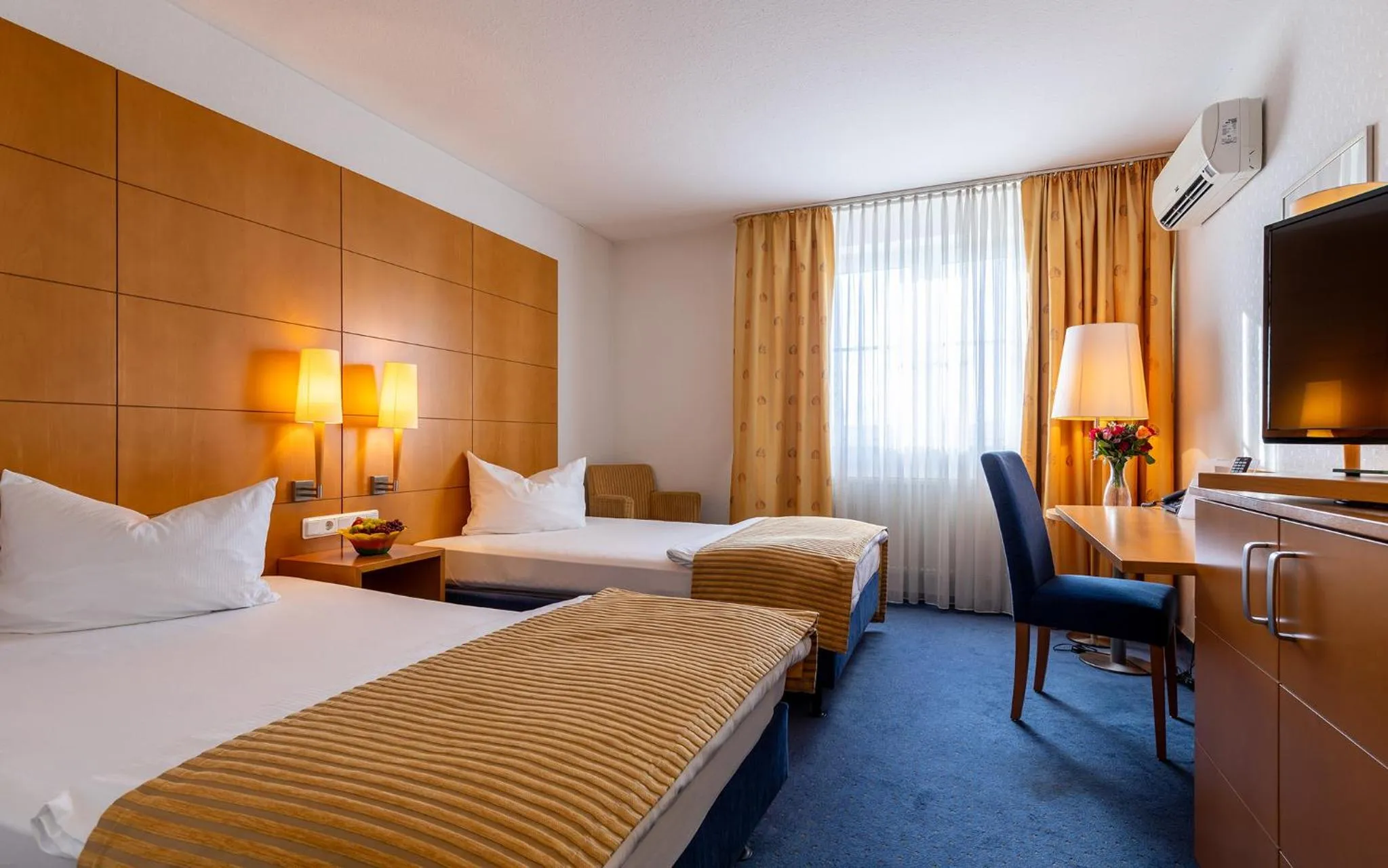 Photo of the whole room, Bed in Trip Inn Kongresshotel Frankfurt-Rodgau