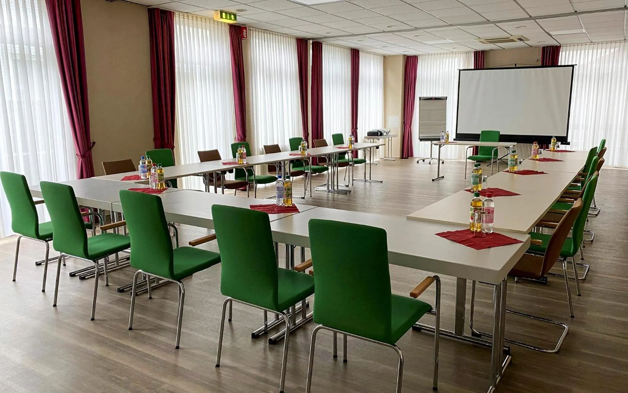 Meeting/conference room in Trip Inn Kongresshotel Frankfurt-Rodgau