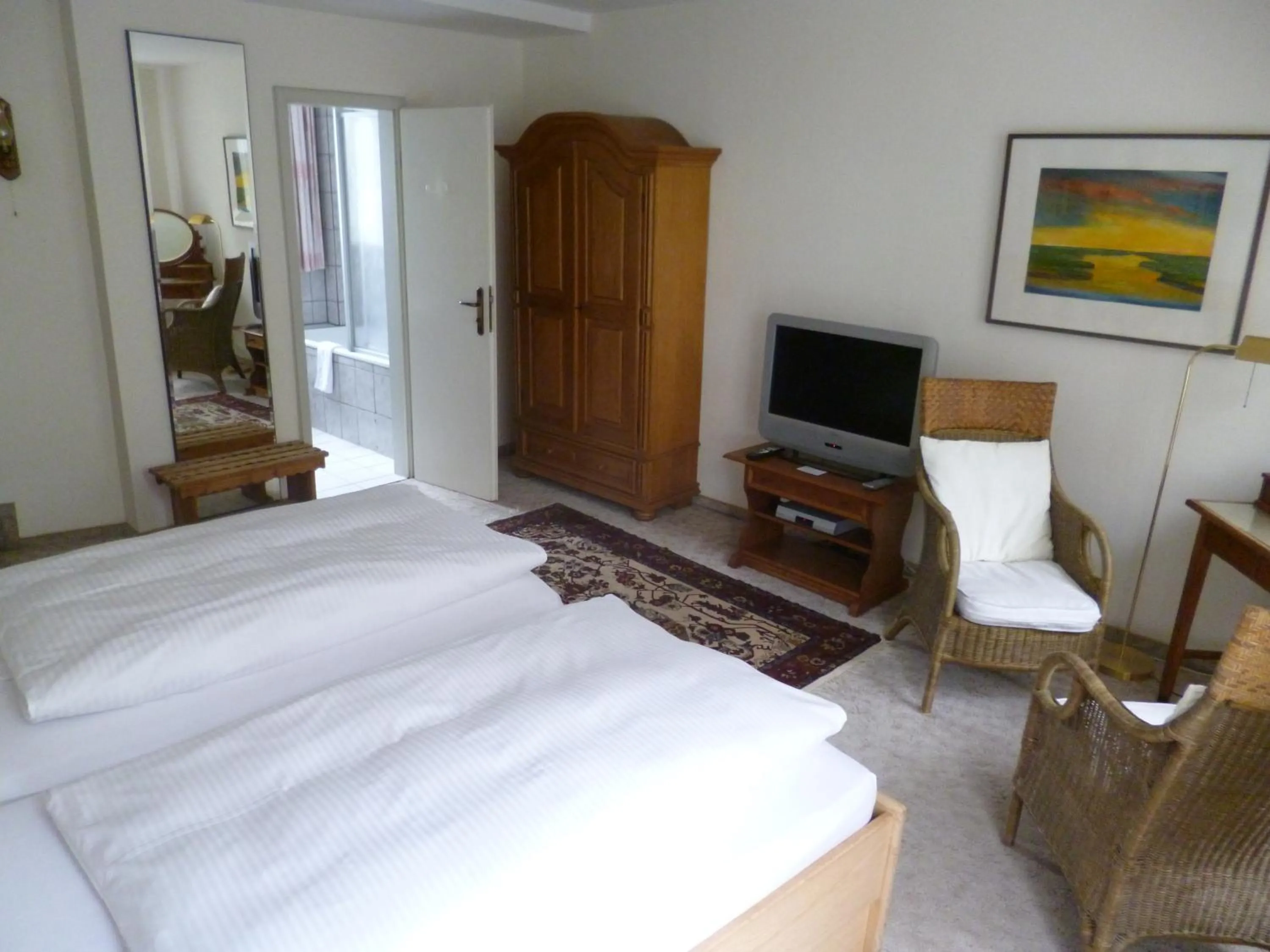 Photo of the whole room, Bed in Leisewitz' Garten