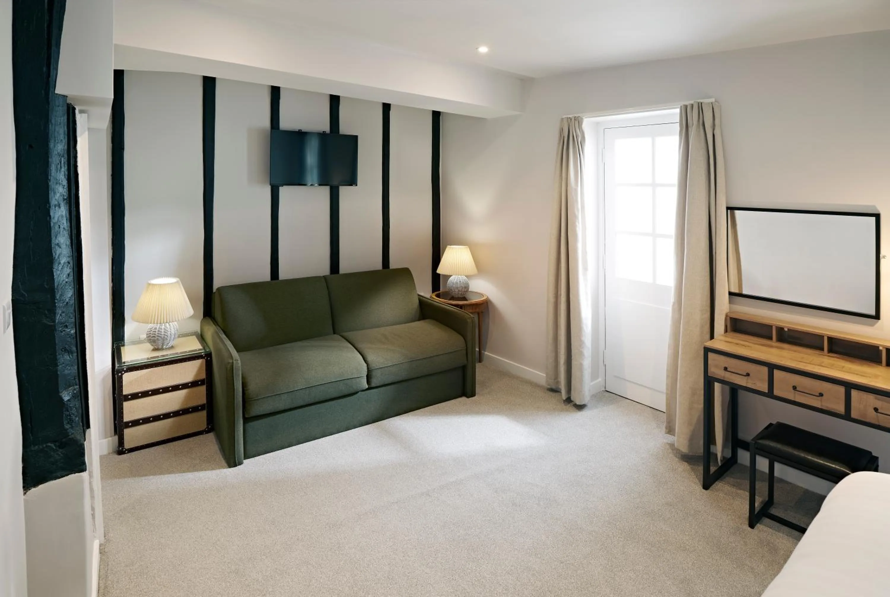 Bedroom, Bed in The Merchant's House, BW Signature Collection