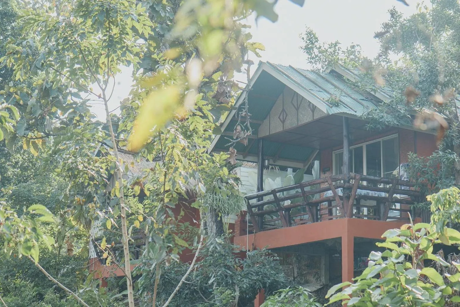 Property building in Baansuan Chomchun