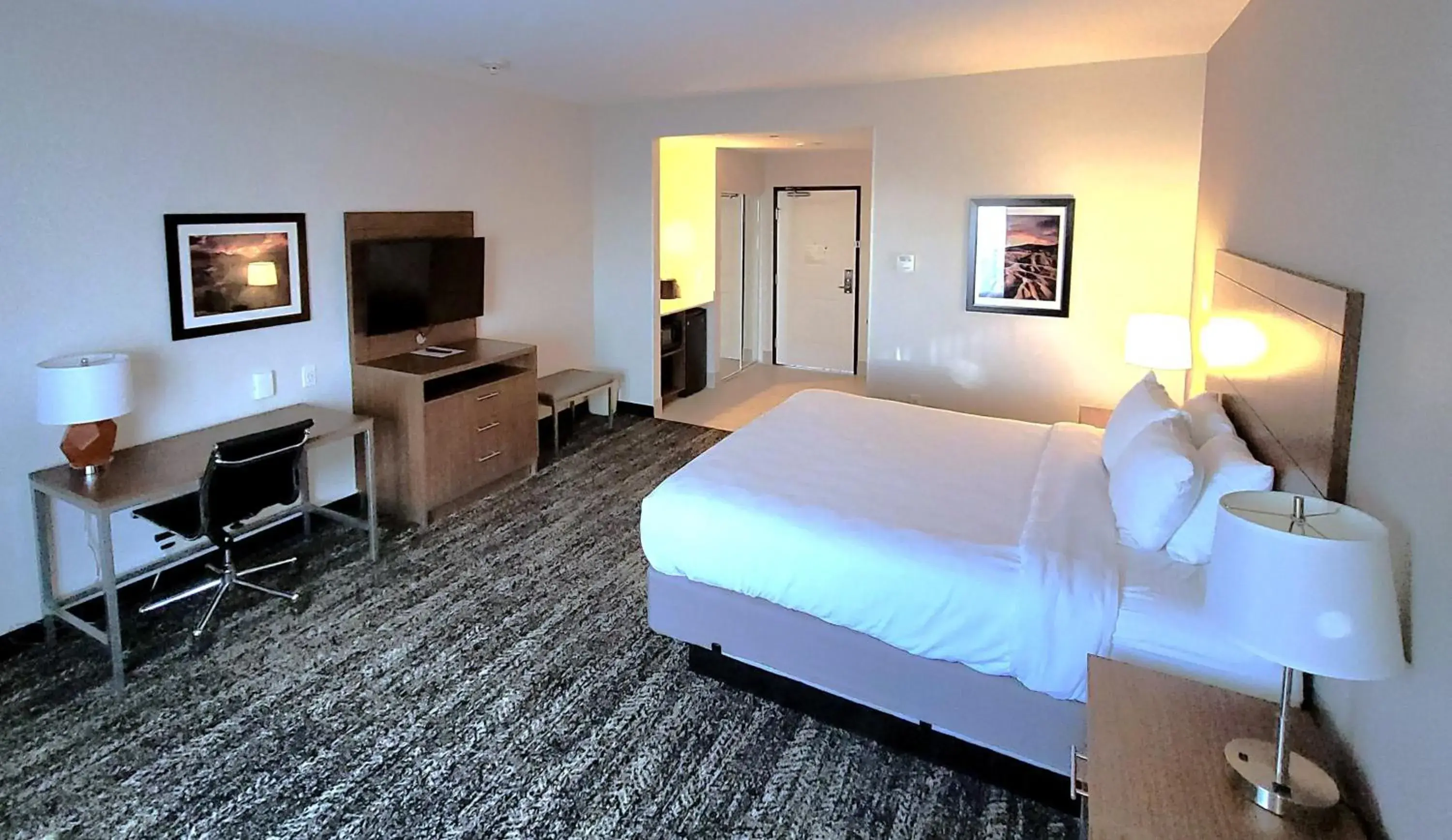 King Room in Best Western Plus Coachella Valley Inn & Suites King Room in Best Western Plus Coachella Valley Inn & Suites