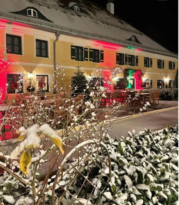 Property building in Forsthaus Wörnbrunn