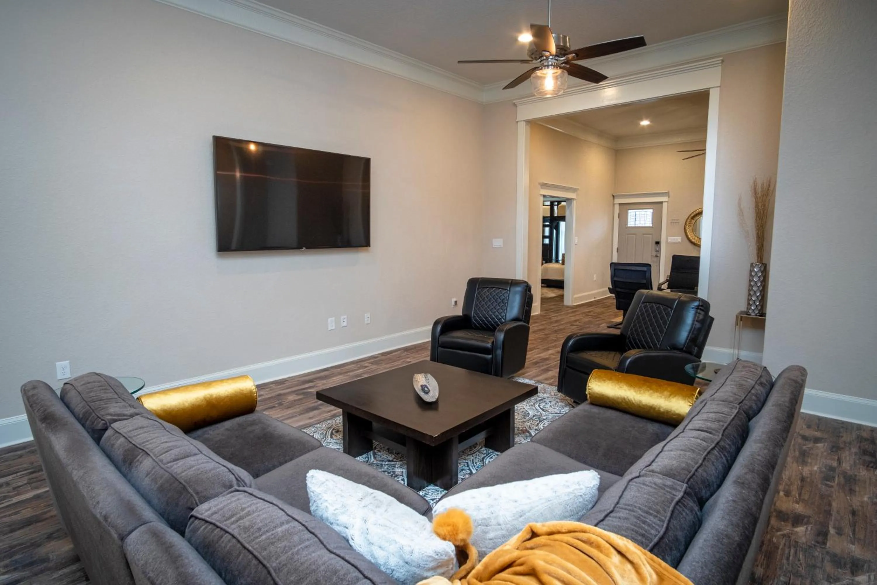 Living room in BRAND NEW Large Impressive House Near Downtown!