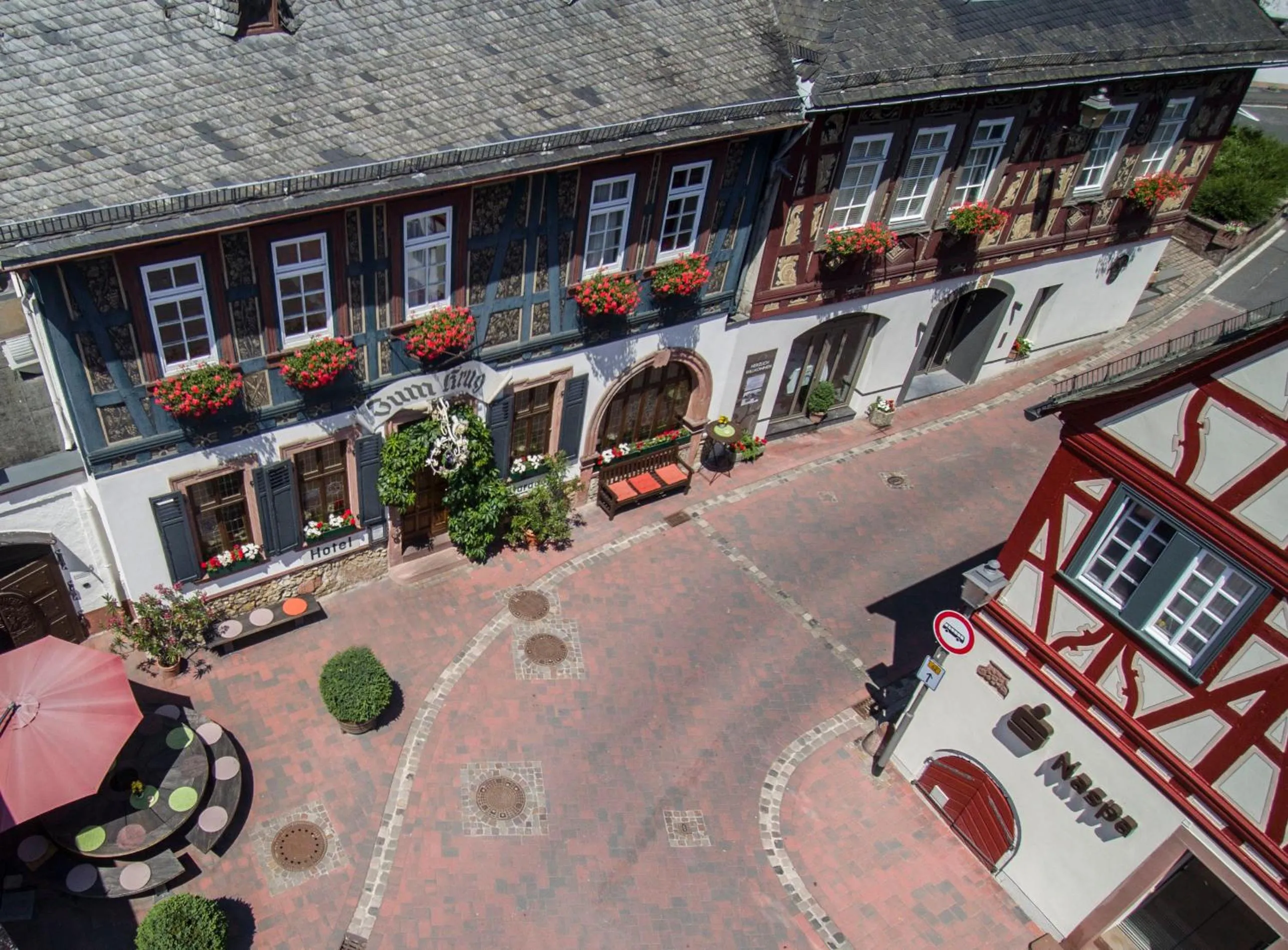 Street view in Hotel und Weinhaus Zum Krug