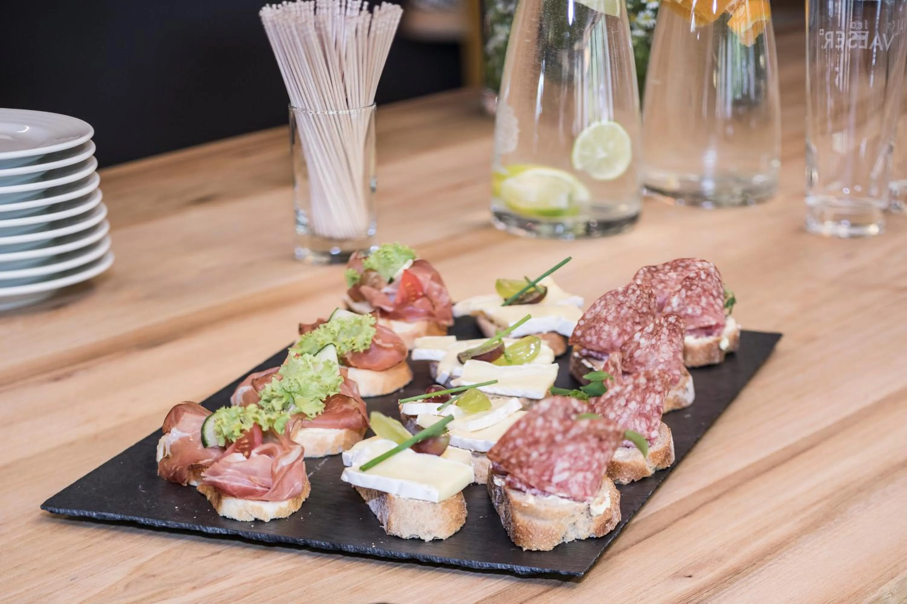 Food and drinks in JUFA Hotel Laterns - Klangholzhus