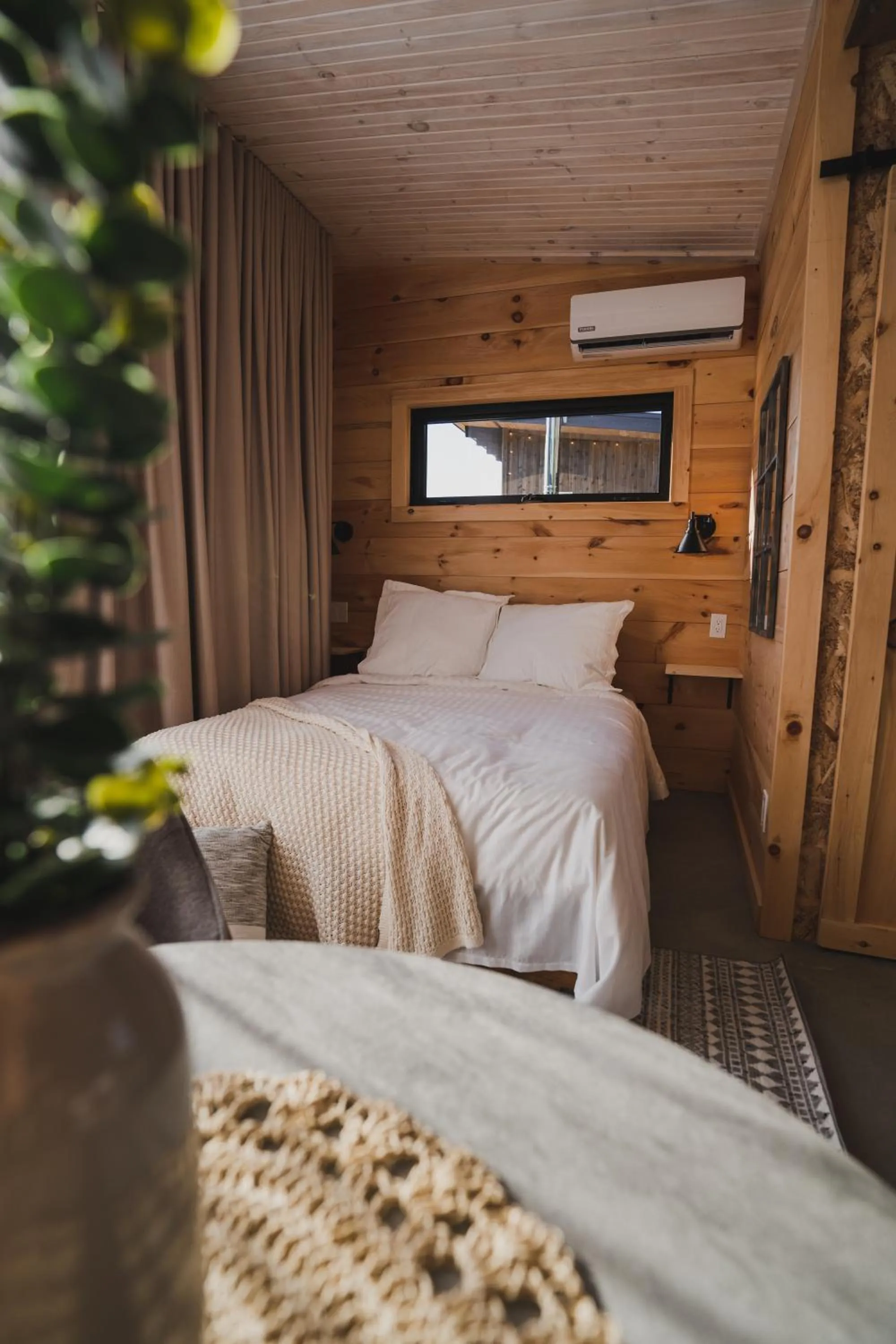 Photo of the whole room, Bed in Le 2800 du Parc