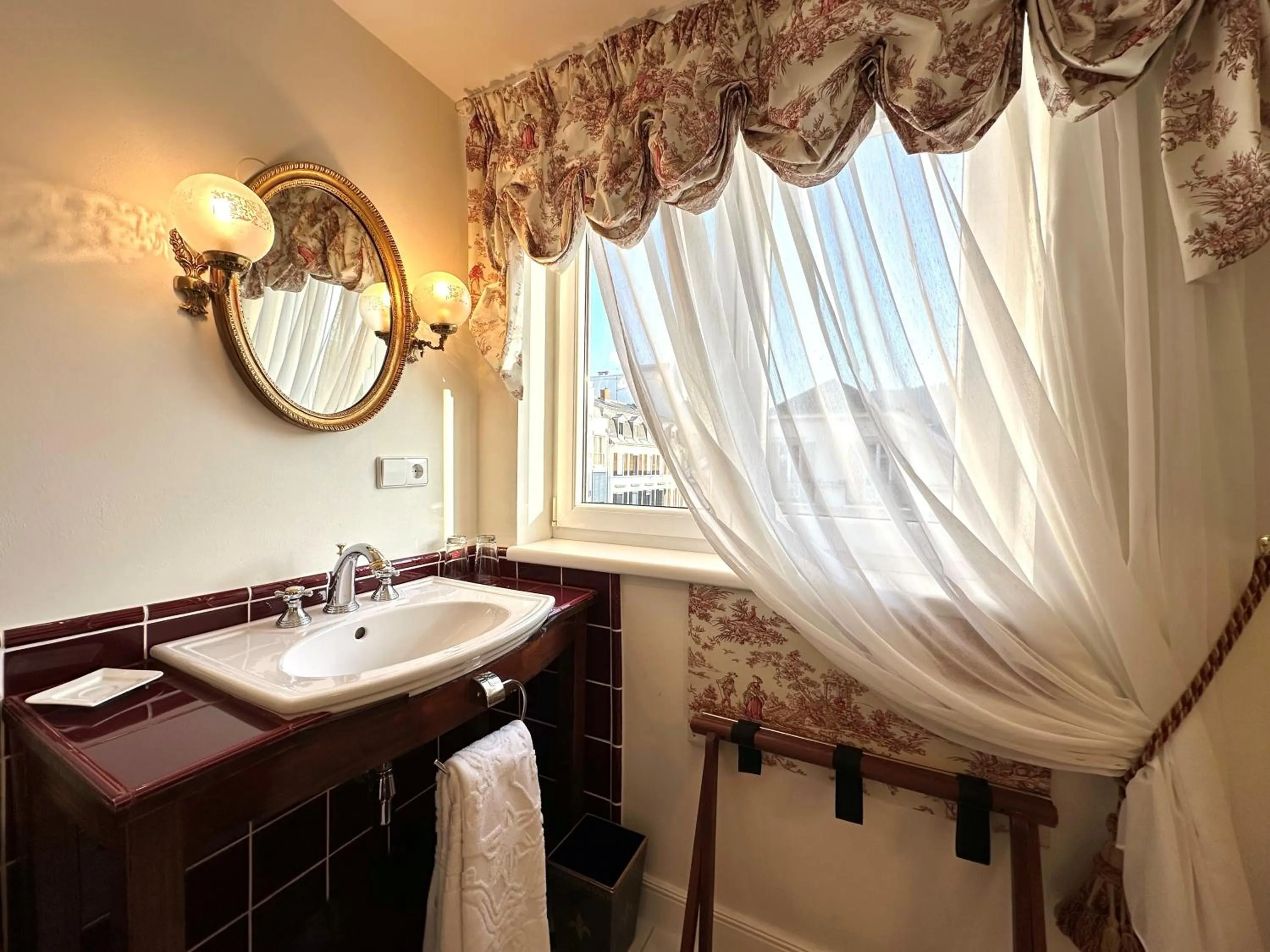 Bathroom in Hotel Belle Epoque