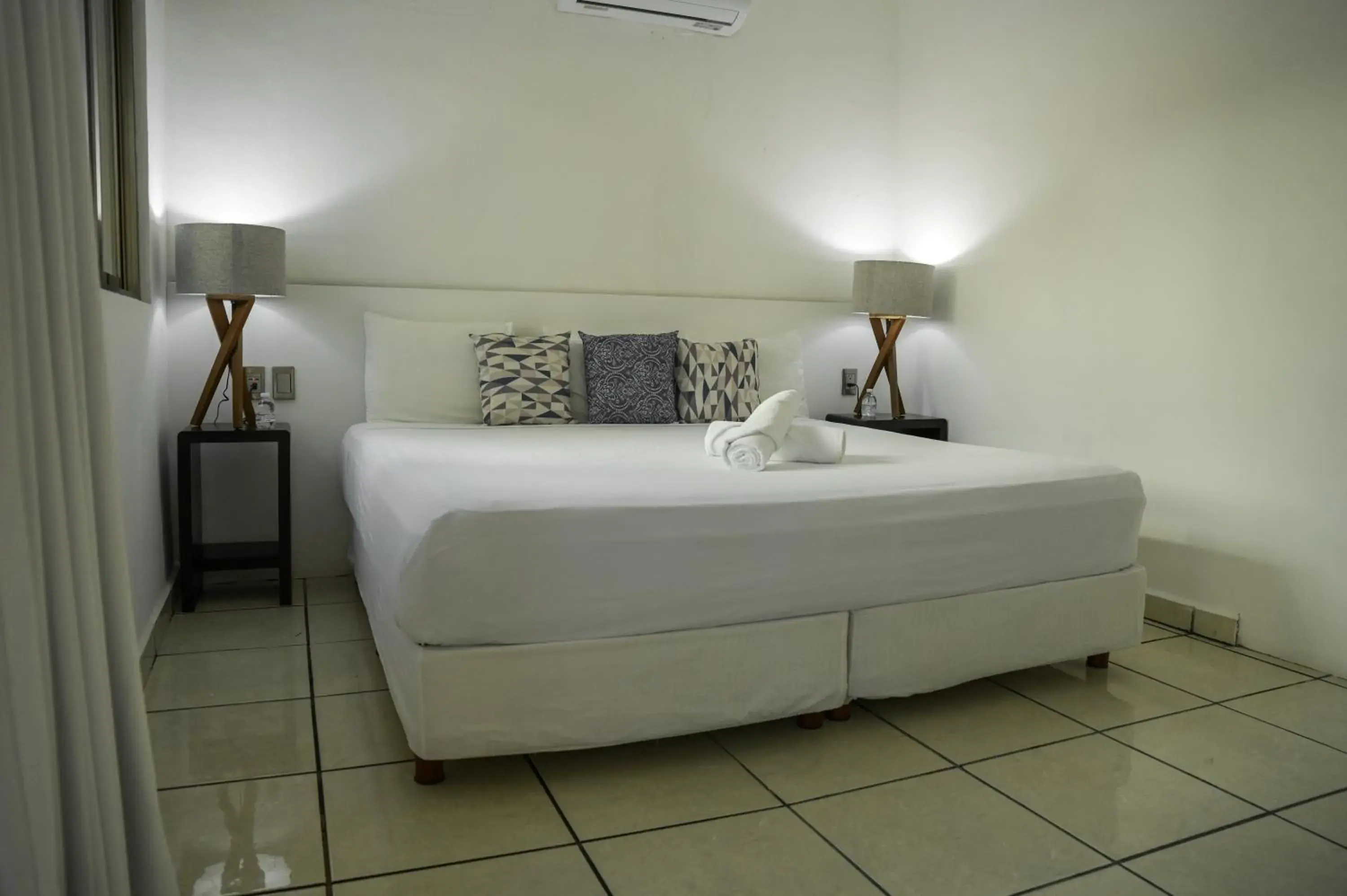 Bungalow King in Kinta Kan Cabañas Hotel Playa del Carmen Bungalow King in Kinta Kan Cabañas Hotel Playa del Carmen