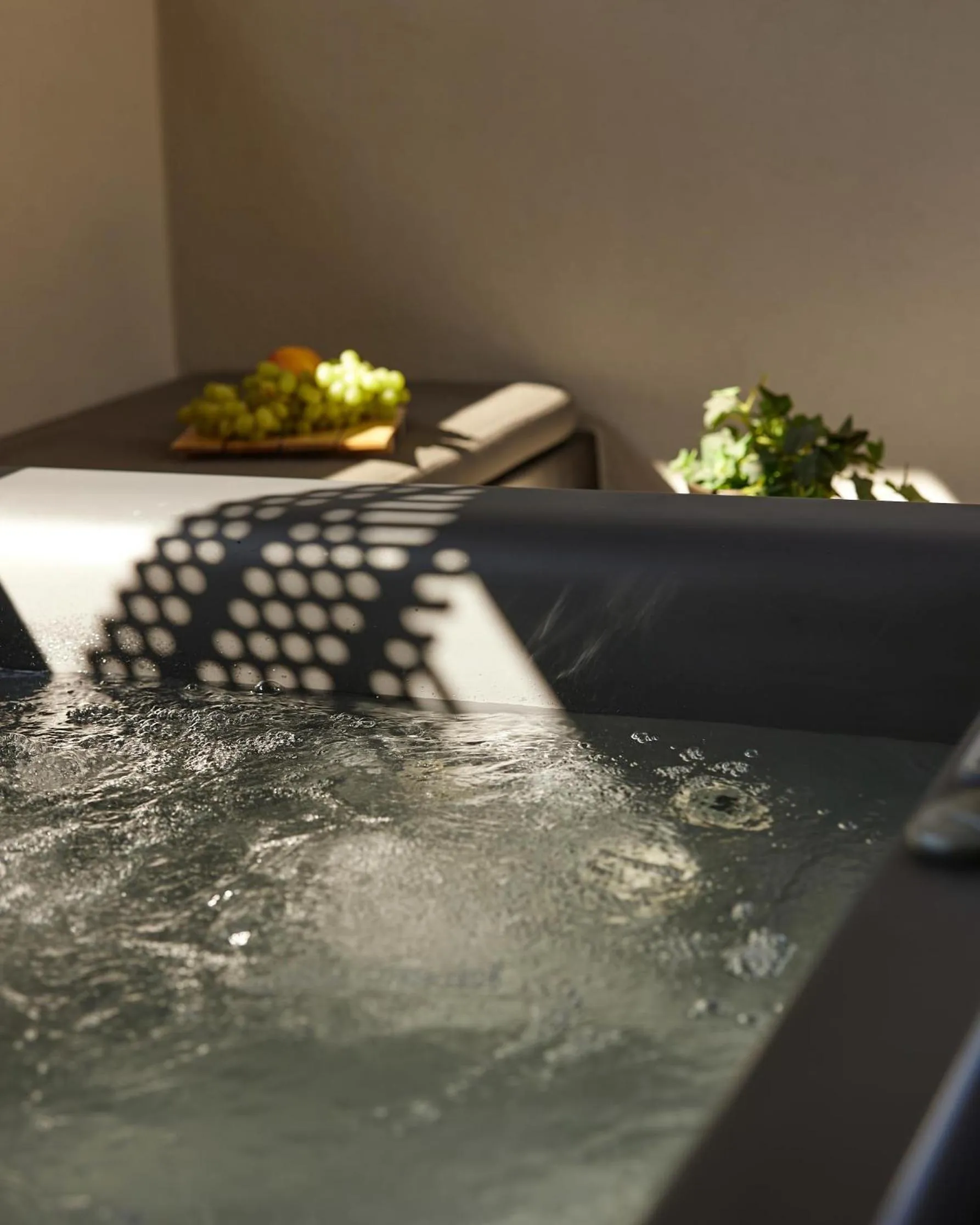 Hot Tub in Athens 1890 Hotel & Spa