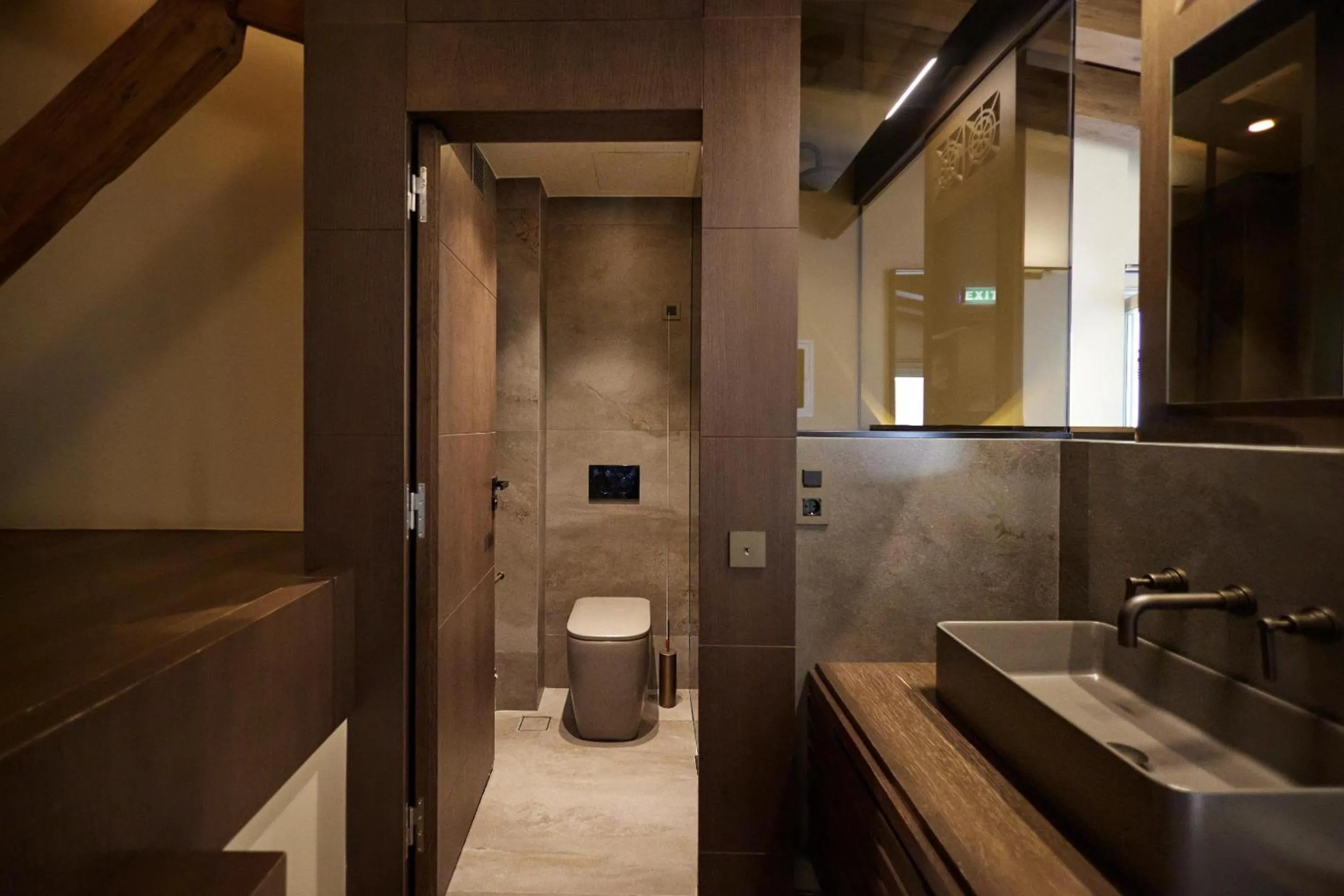 Bathroom in Athens 1890 Hotel & Spa