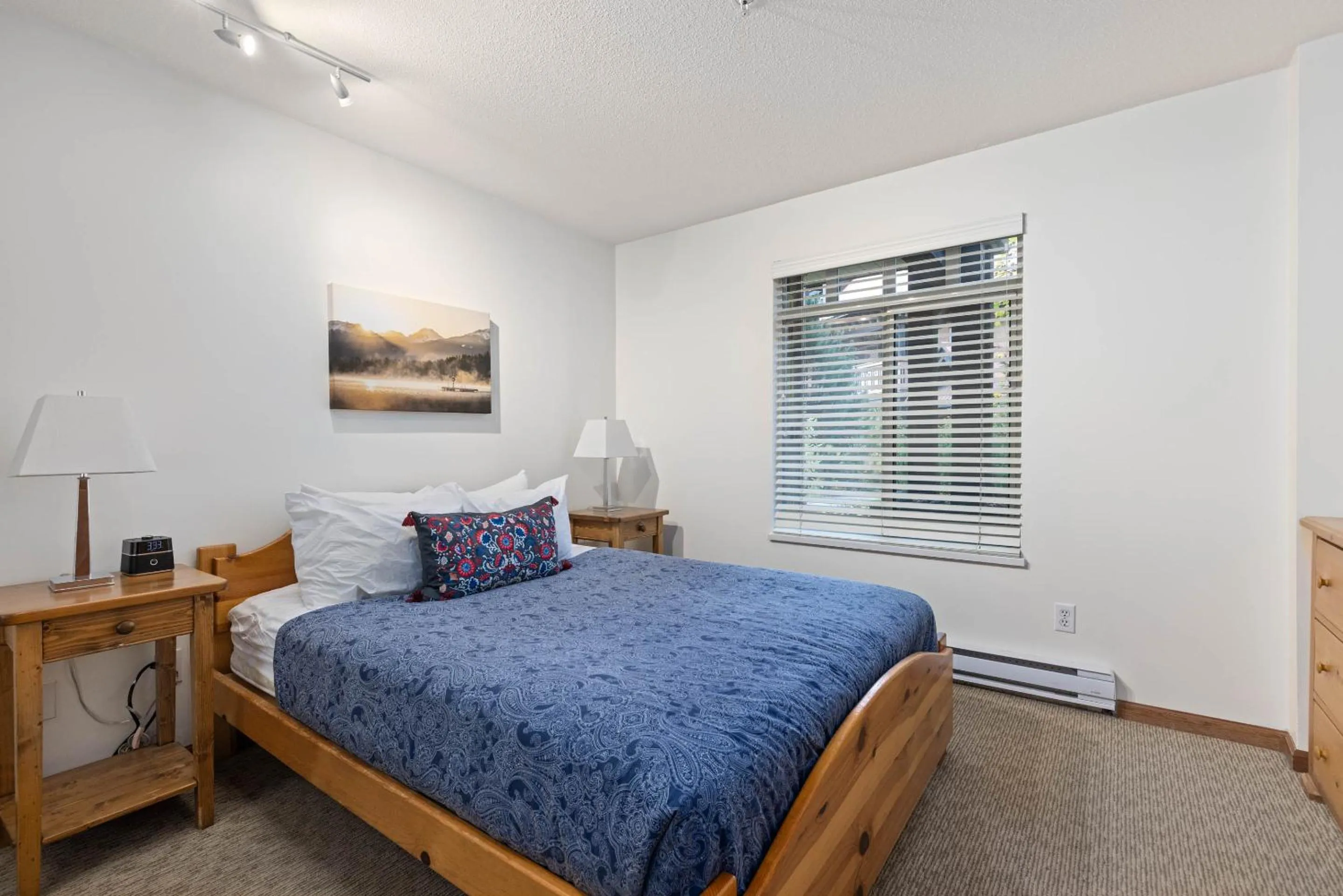 Bed in Stoney Creek Sunpath by Whistler Premier
