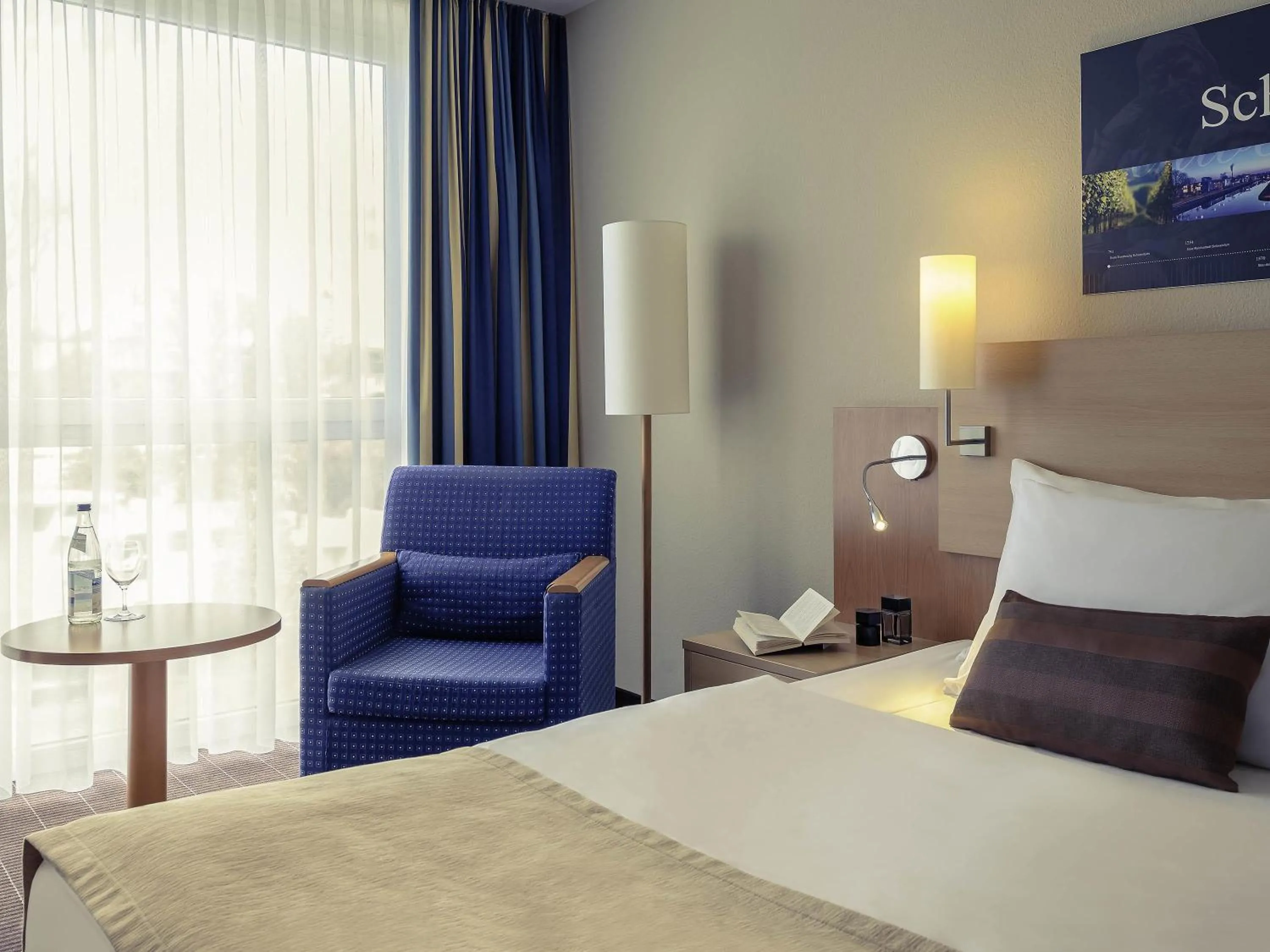 Bedroom, Bed in Mercure Hotel Schweinfurt Maininsel