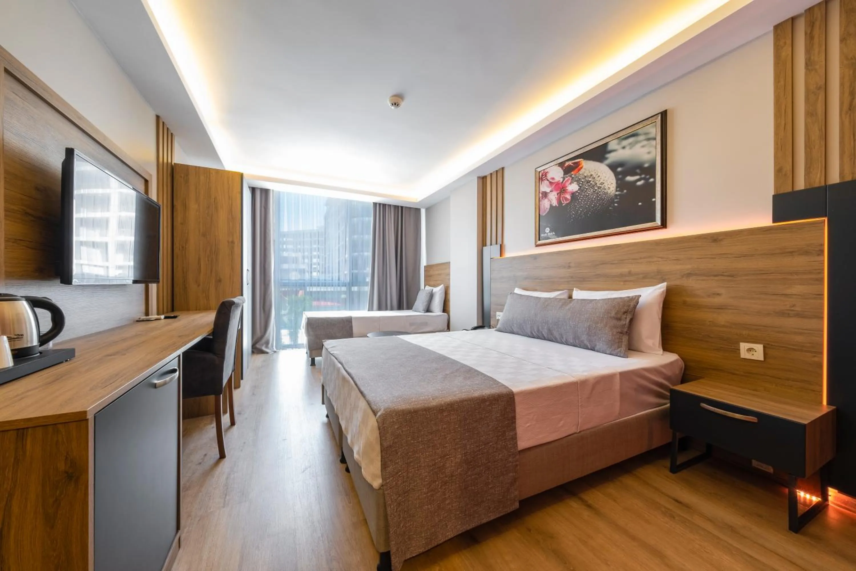 Communal lounge/ TV room, Bed in RUSH HOTEL İSTANBUL