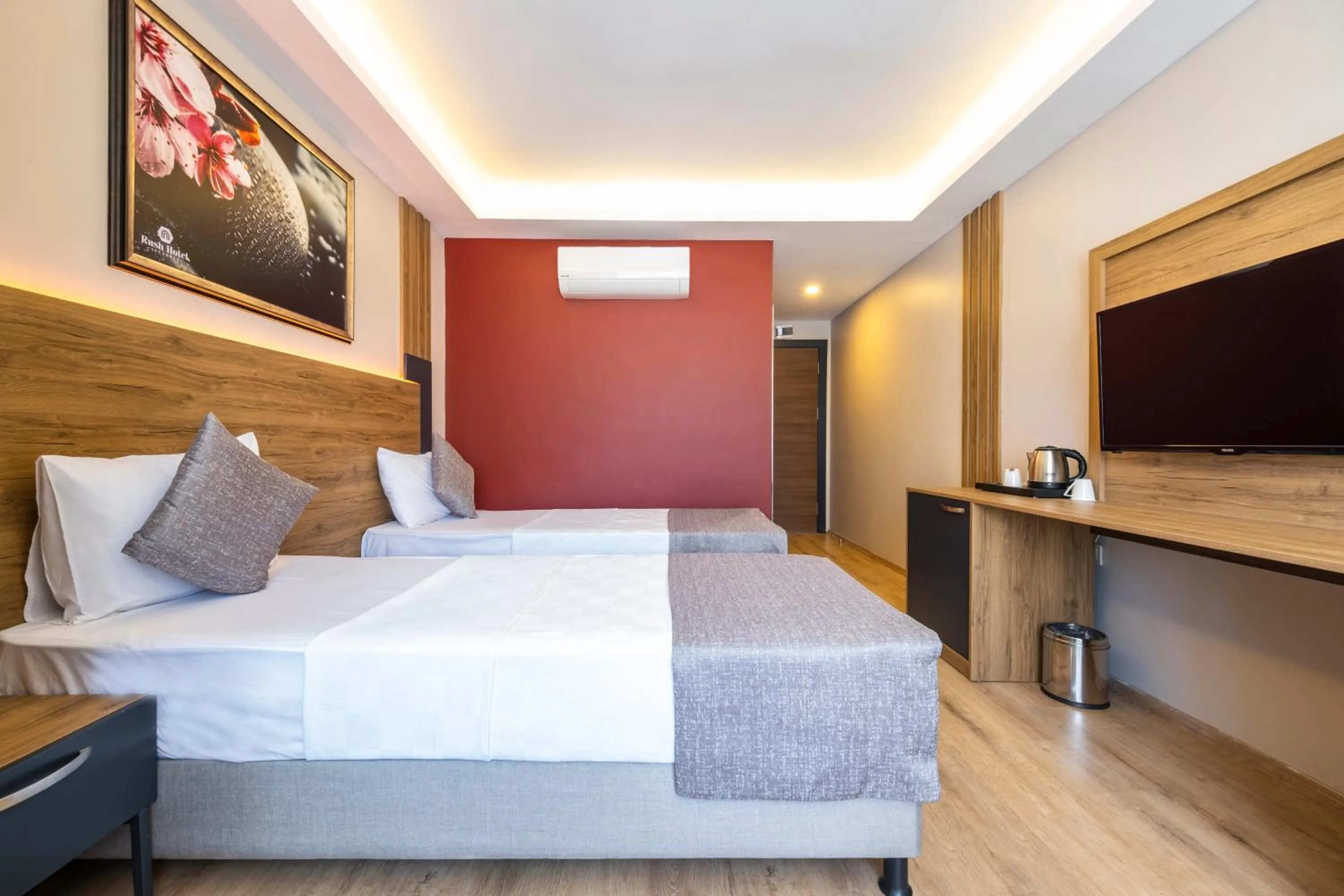 Photo of the whole room, Bed in RUSH HOTEL İSTANBUL