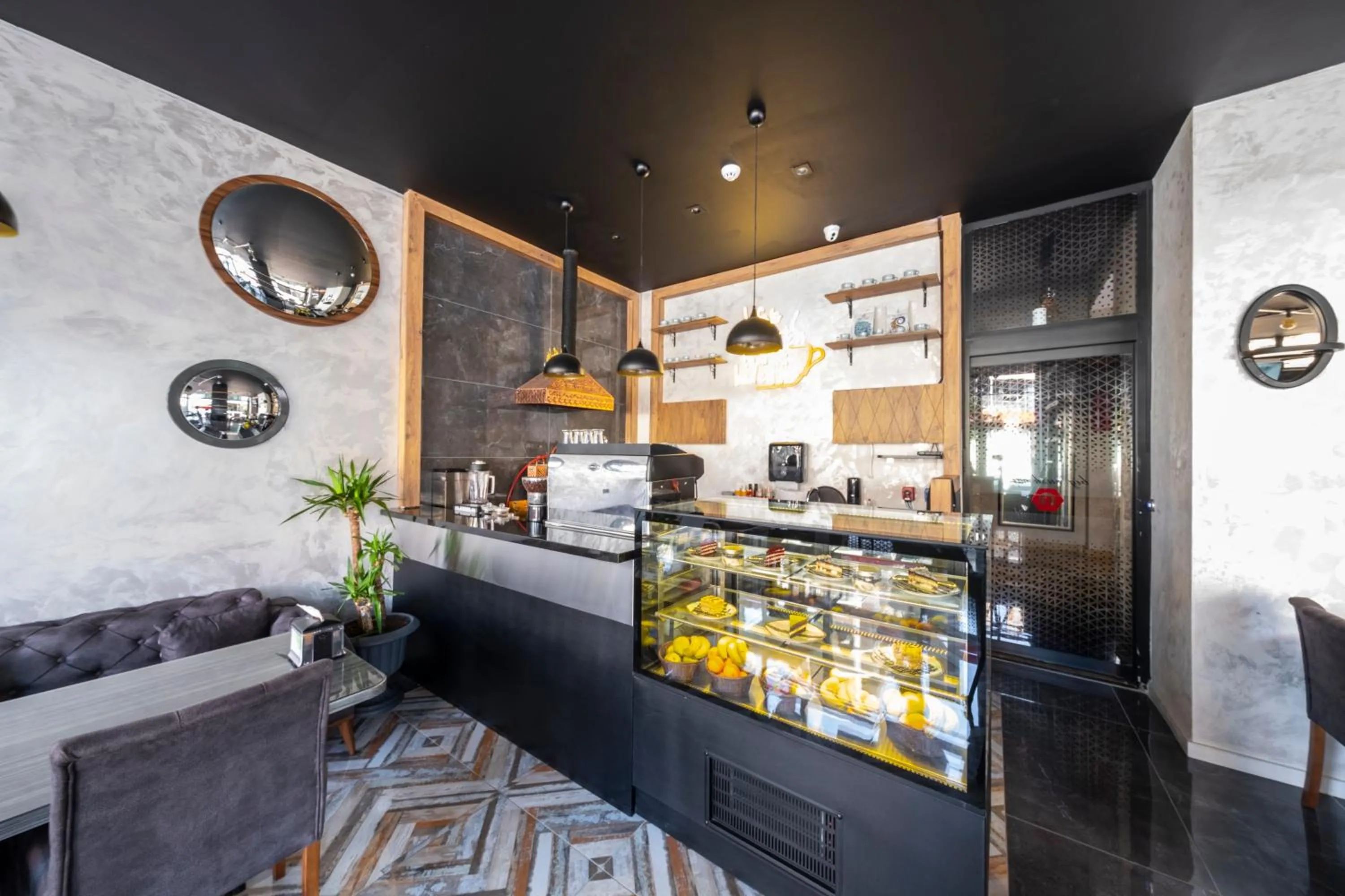 Restaurant/places to eat in RUSH HOTEL İSTANBUL