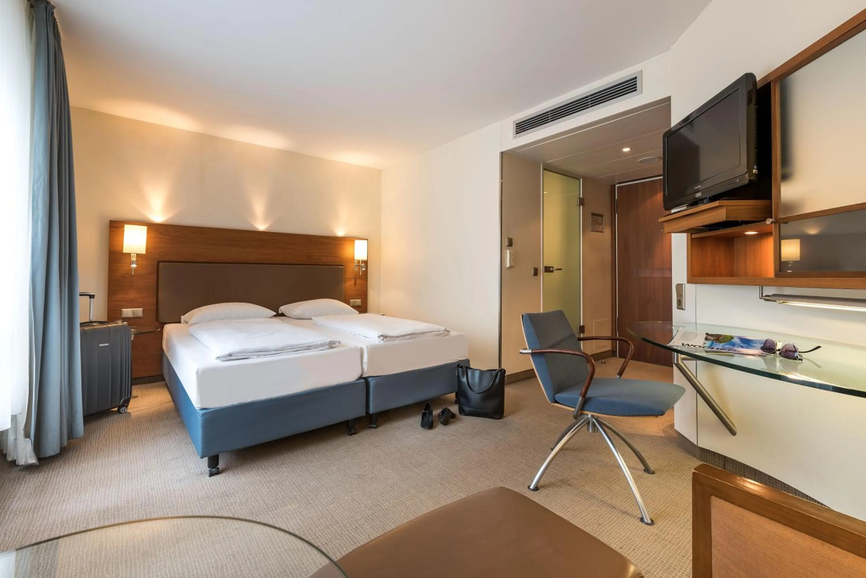 Bed in Mercure Hotel München Airport Freising