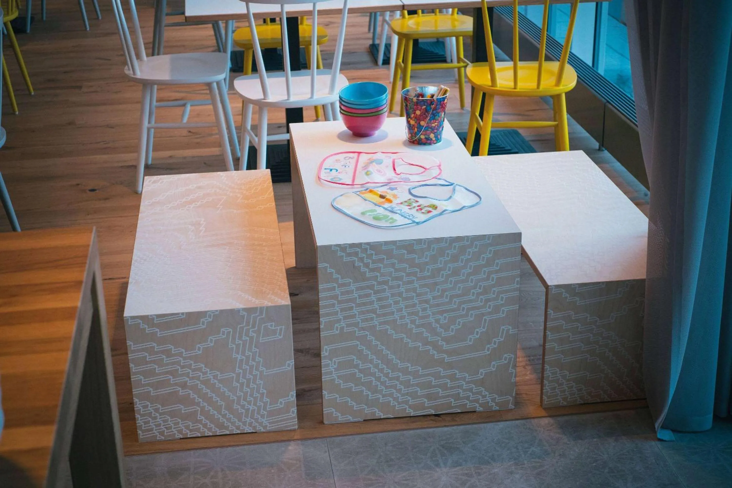 Seating area in Vienna House Easy by Wyndham Günzburg