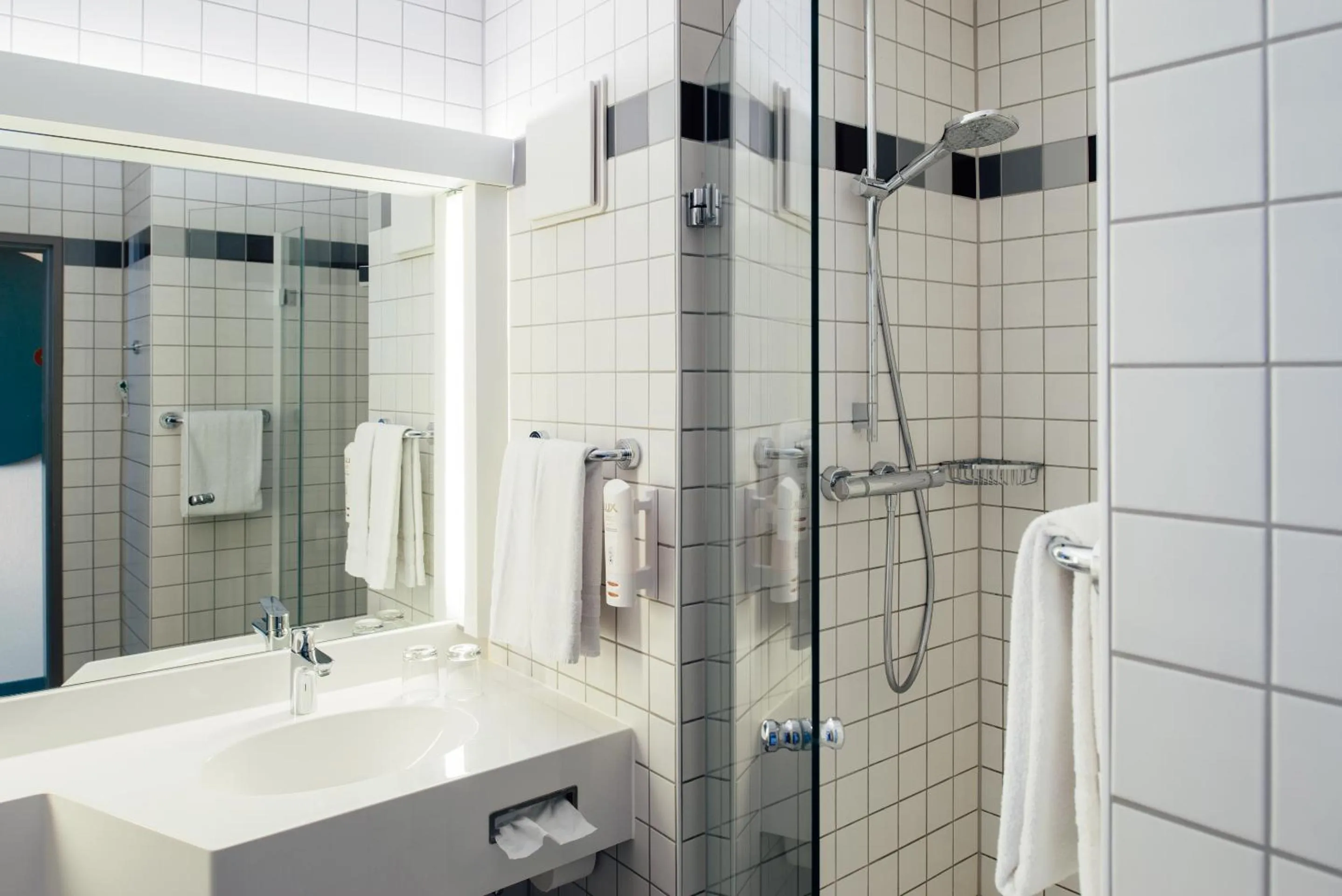 Shower in Vienna House Easy by Wyndham Günzburg