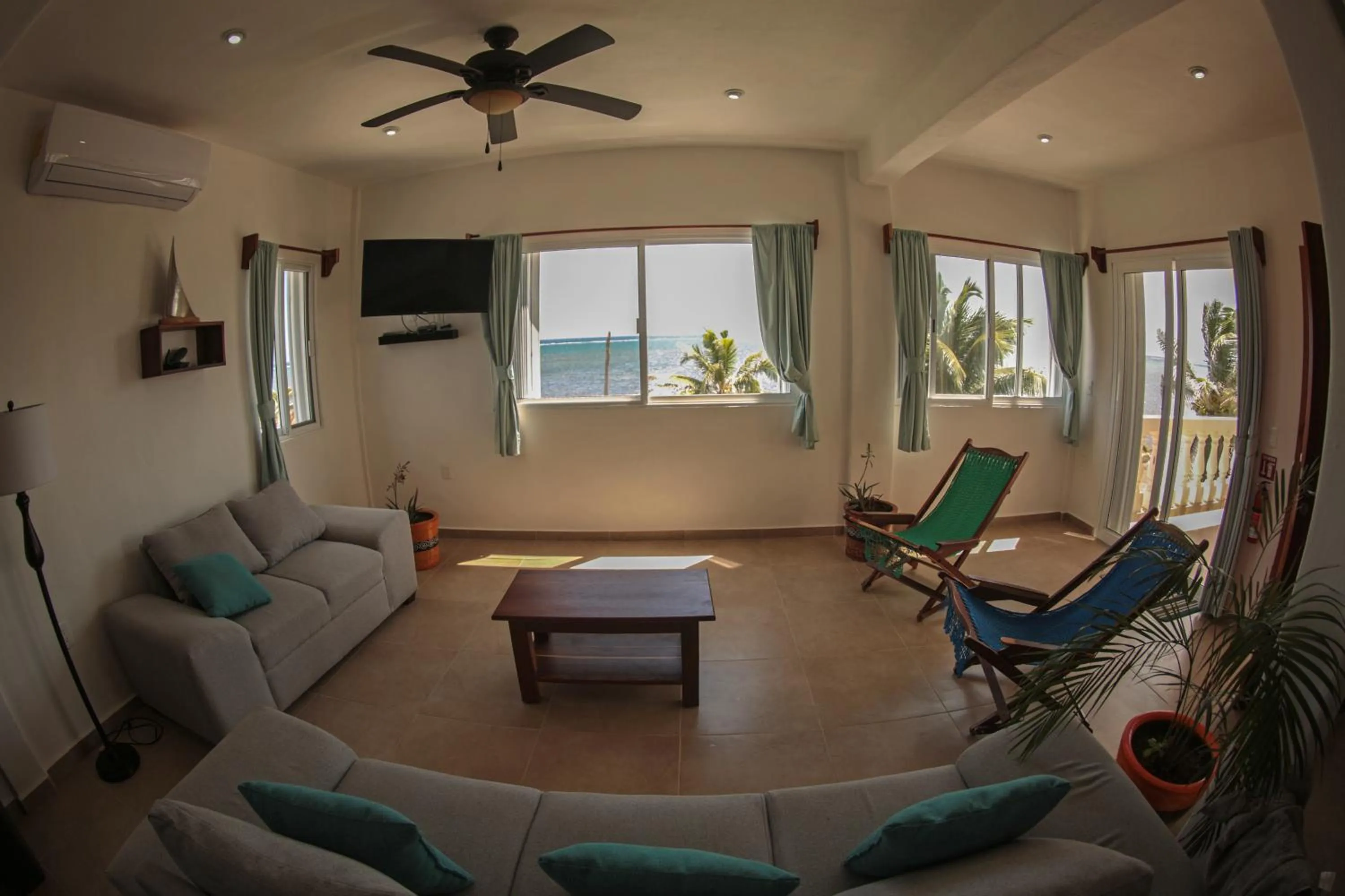 TV and multimedia in Caribbean Casa Blanca