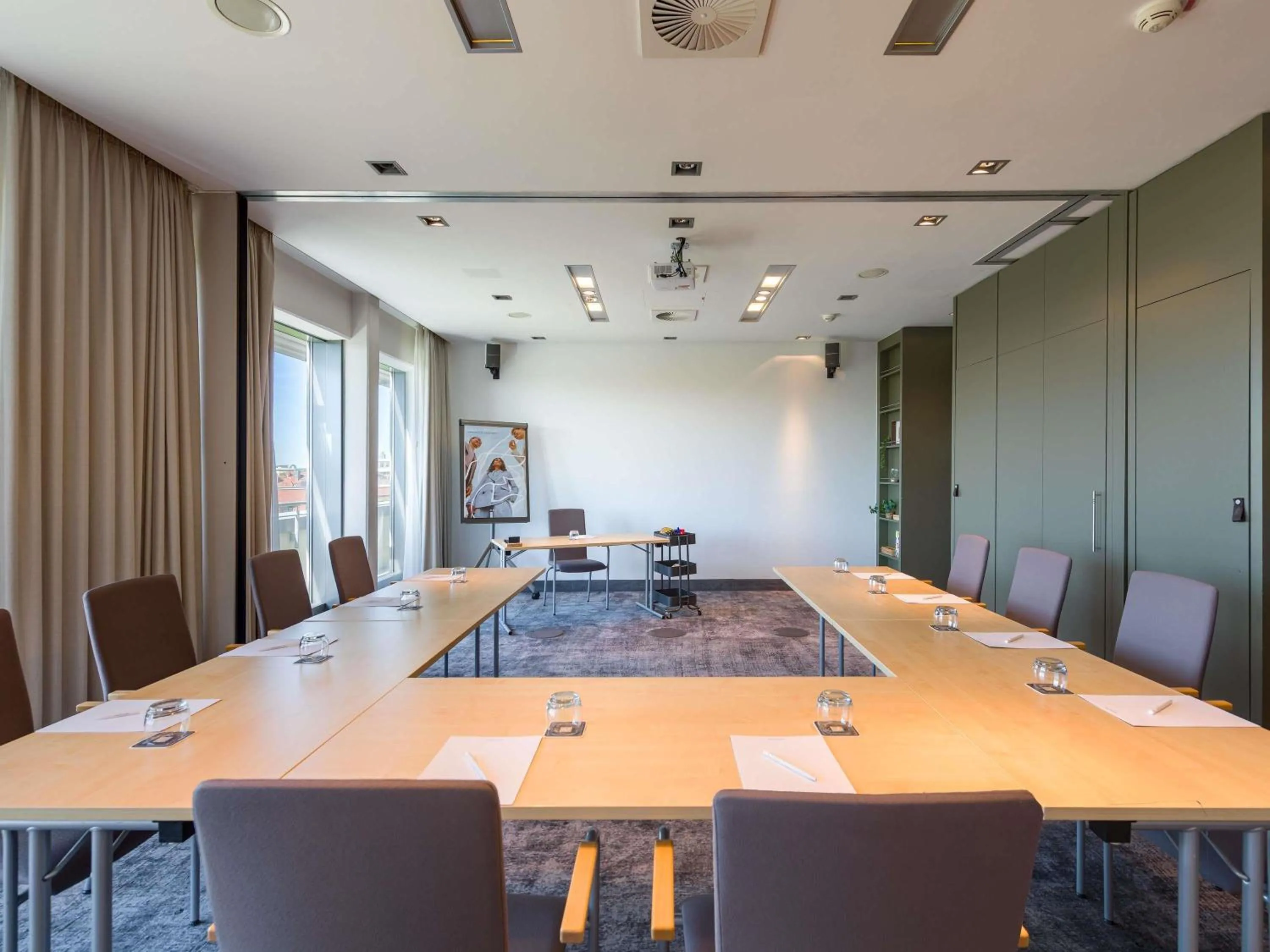 Meeting/conference room in Mercure Hotel Hannover Mitte