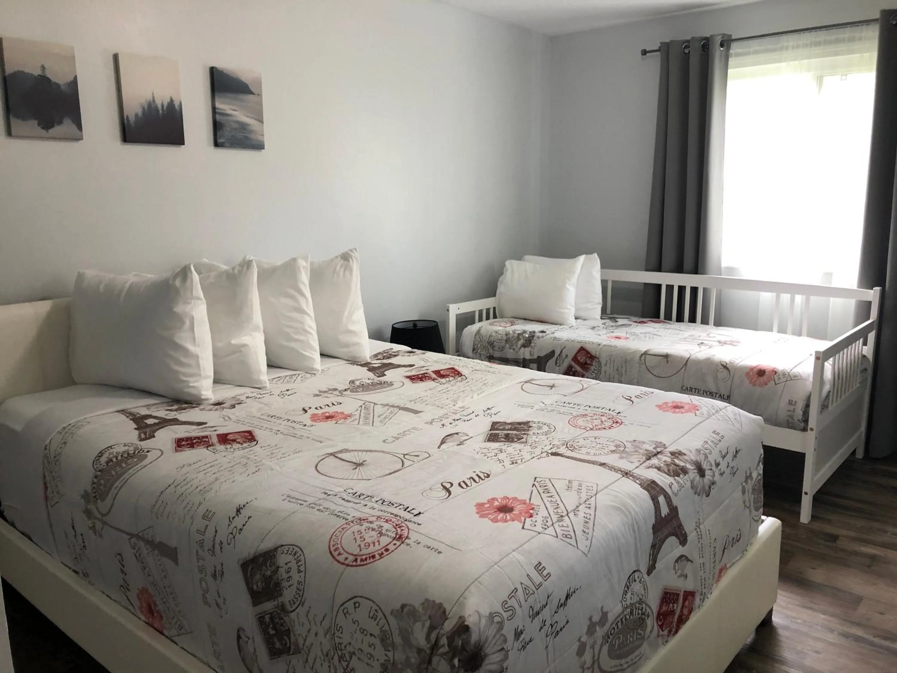 Bed in Veda Inn & Cottages