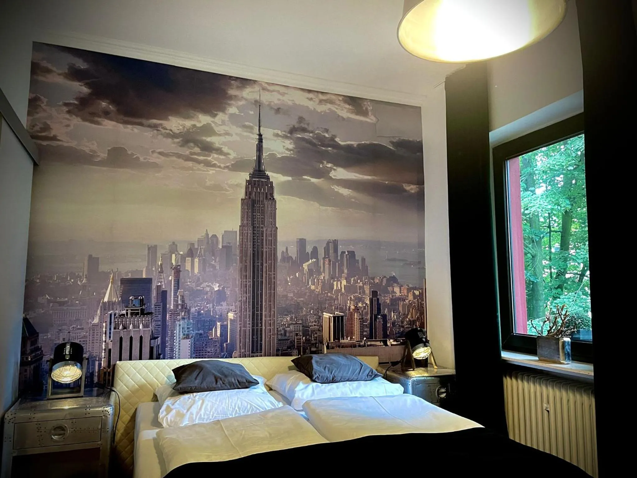 Photo of the whole room, Bed in Hotel Am Volksgarten