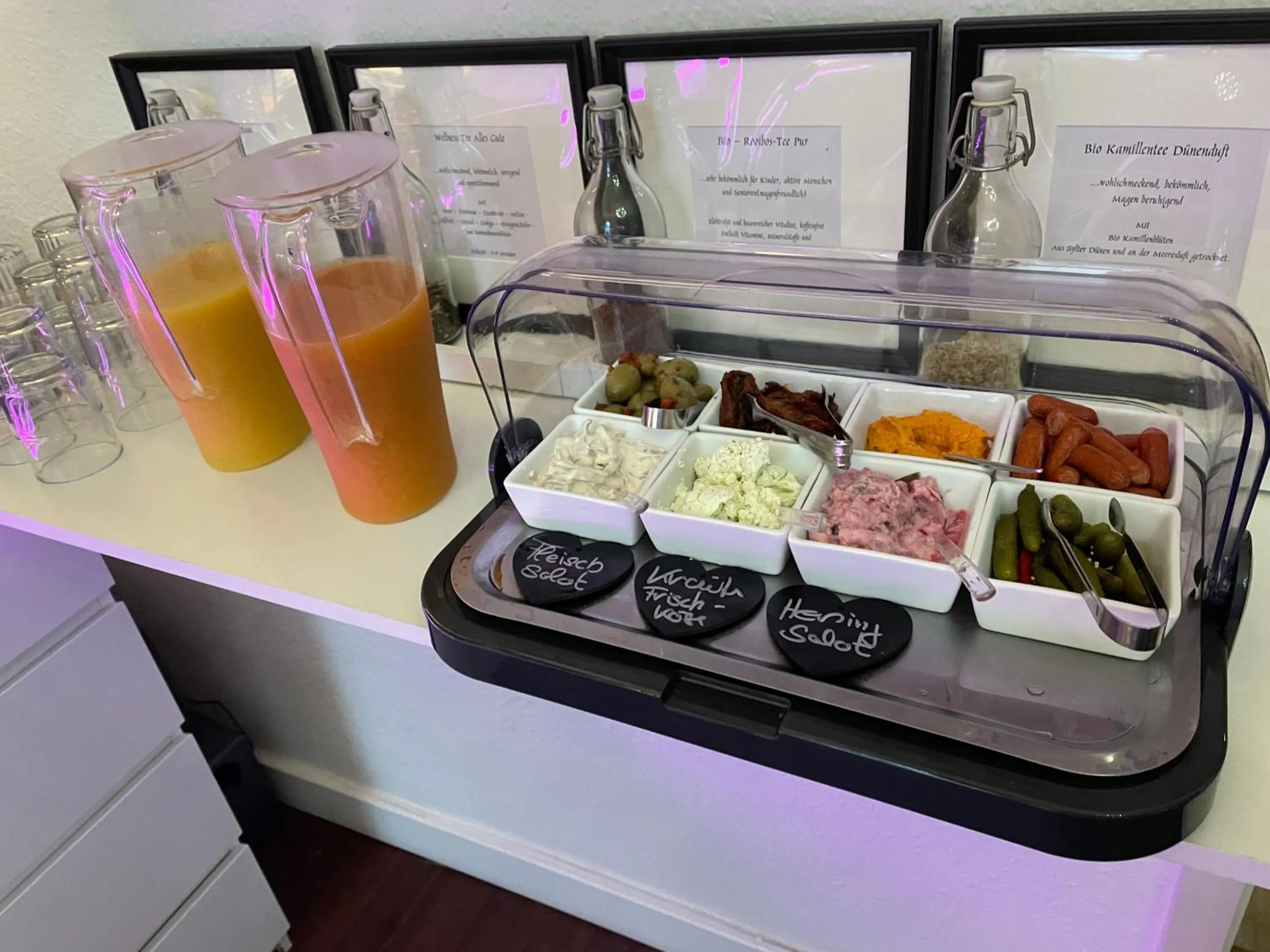 Food and drinks in Hotel Am Volksgarten