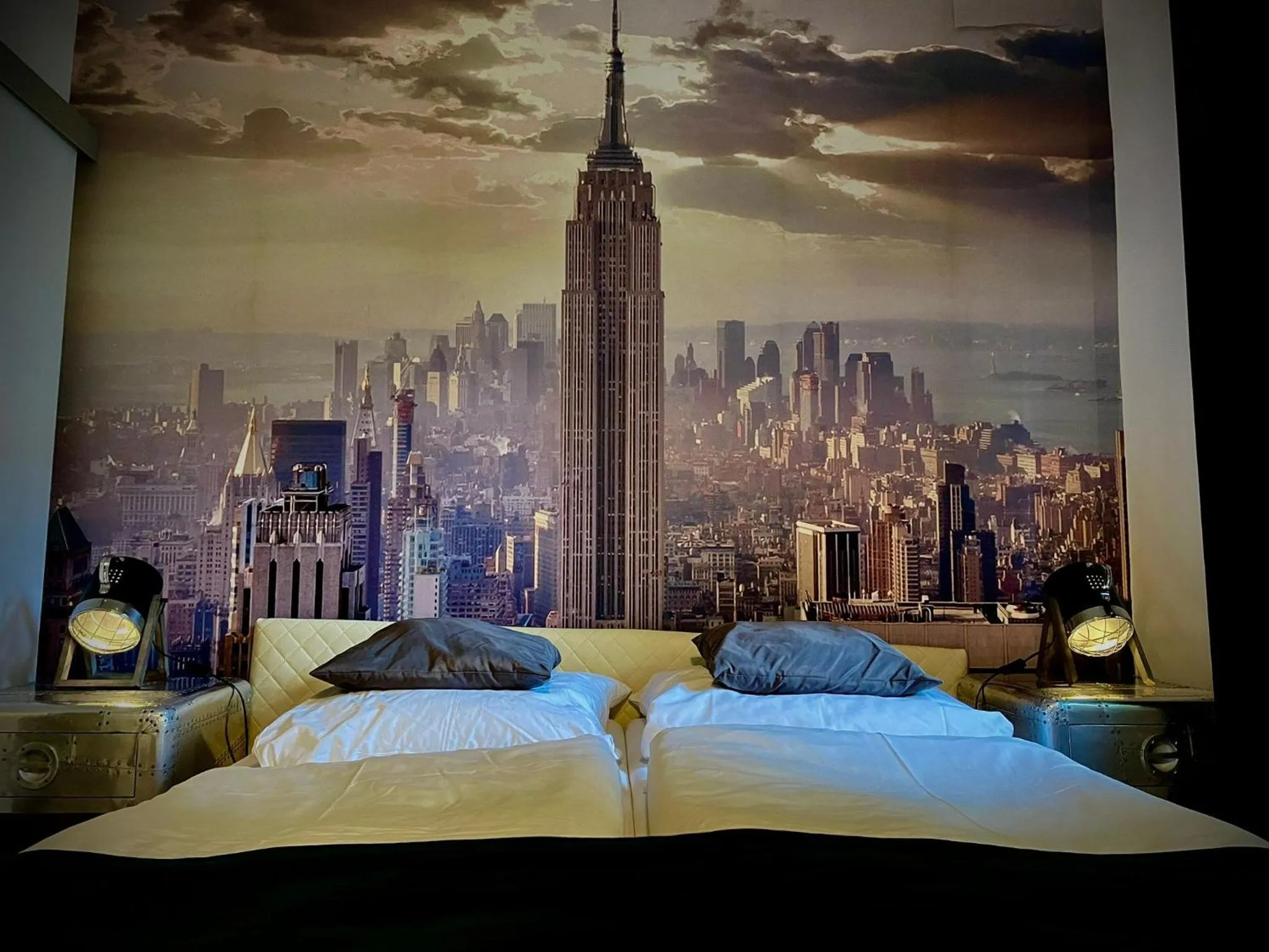 Bed in Hotel Am Volksgarten