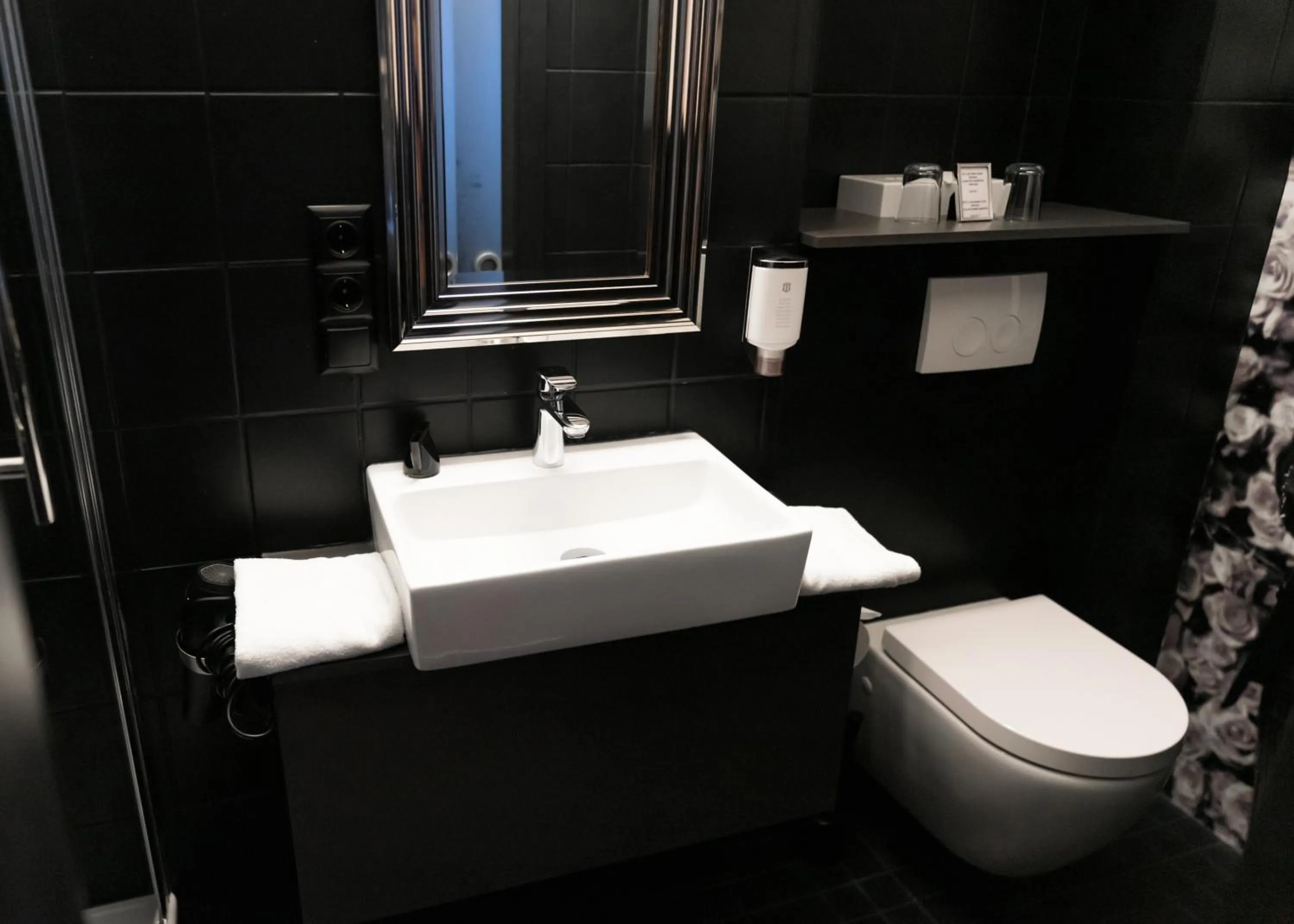 Bathroom in Hotel Am Volksgarten