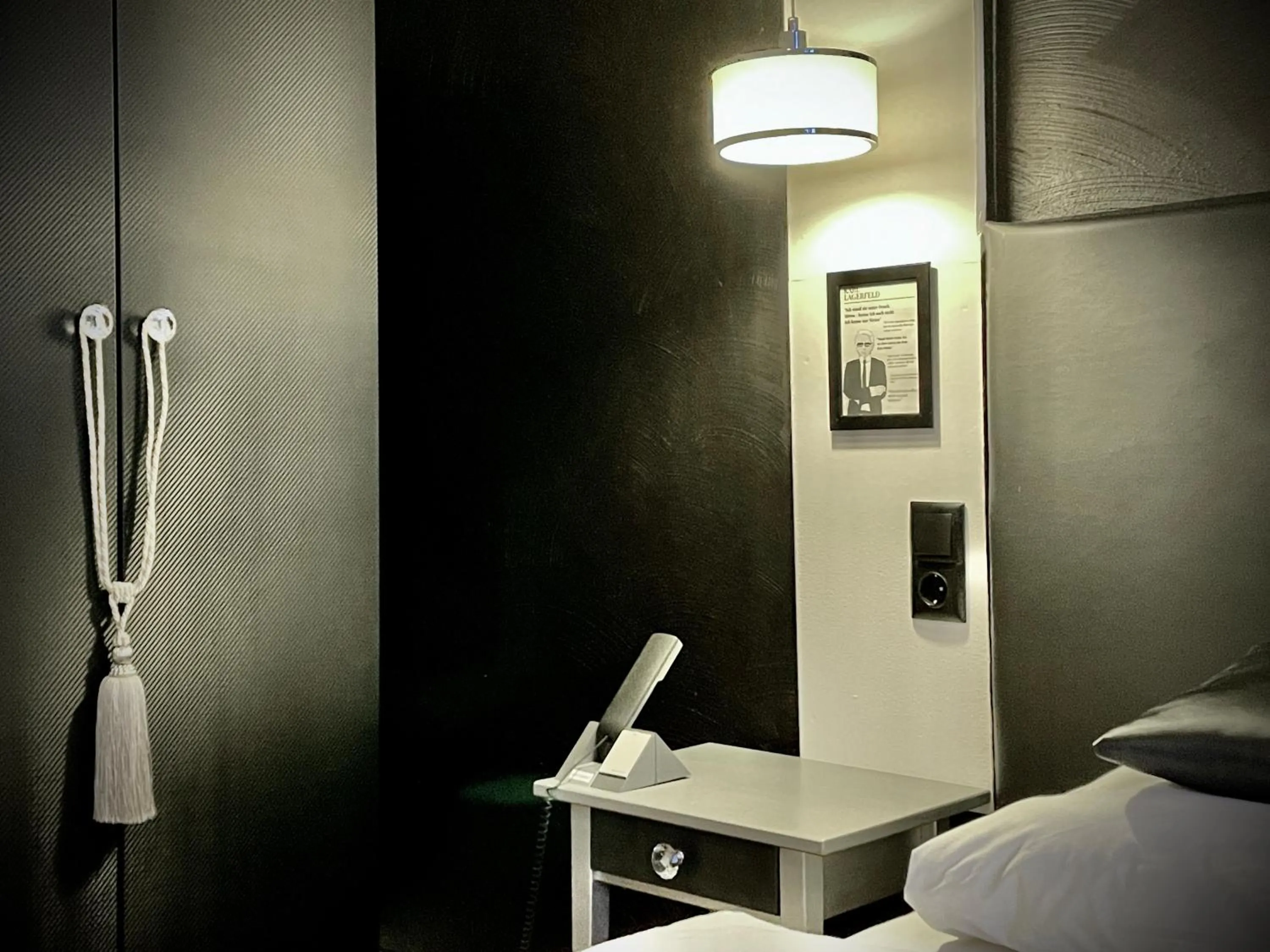 Photo of the whole room, Bed in Hotel Am Volksgarten