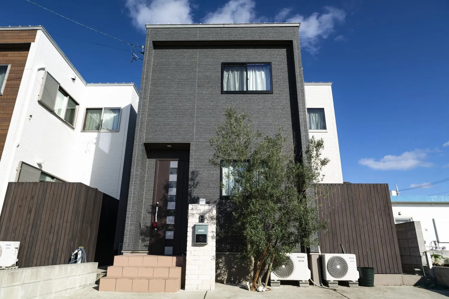 Property building in Ocean Front Maezato