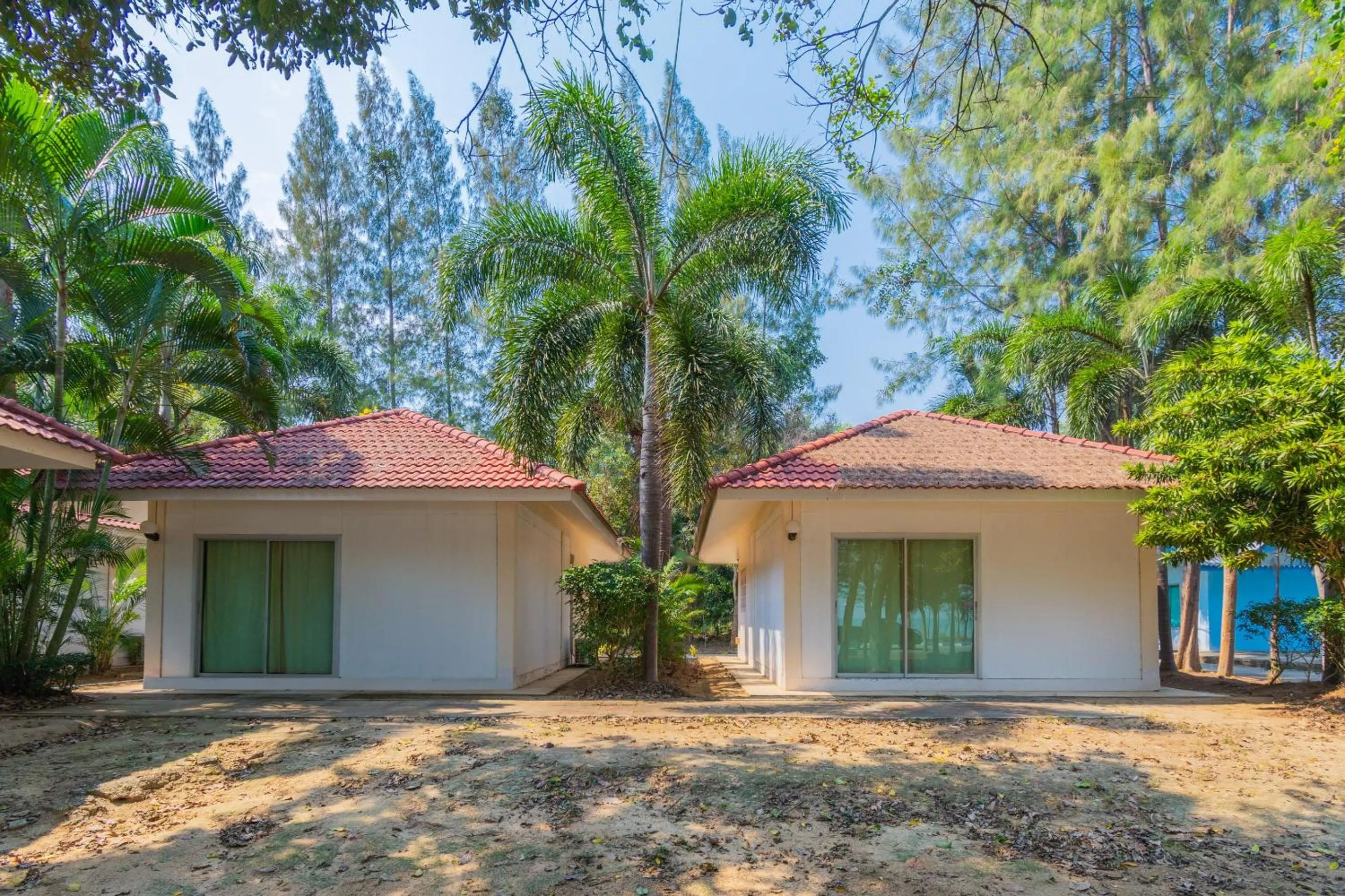 Garden in Koh Lak Resort