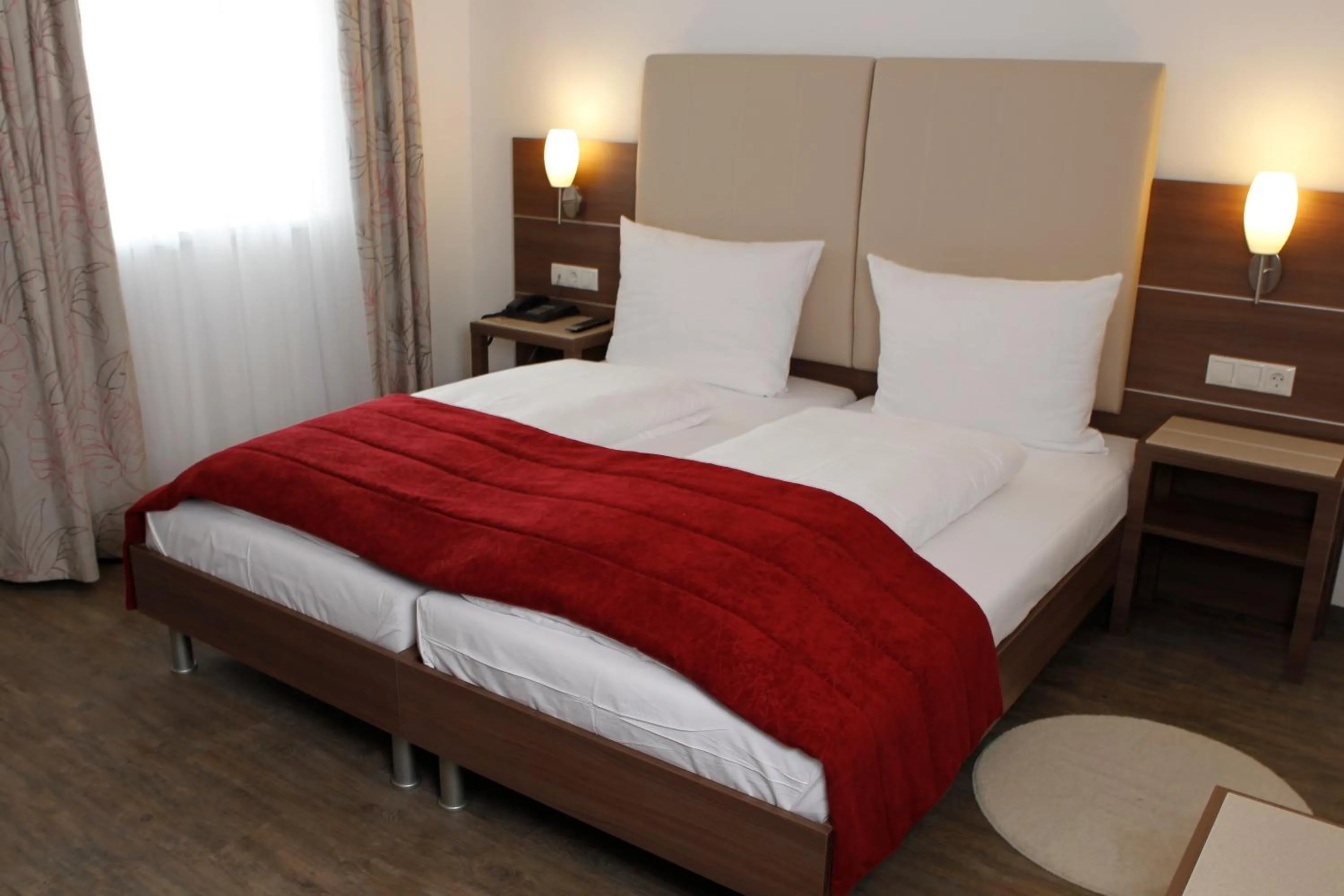 Photo of the whole room, Bed in Hotel-Restaurant Pfälzer Hof