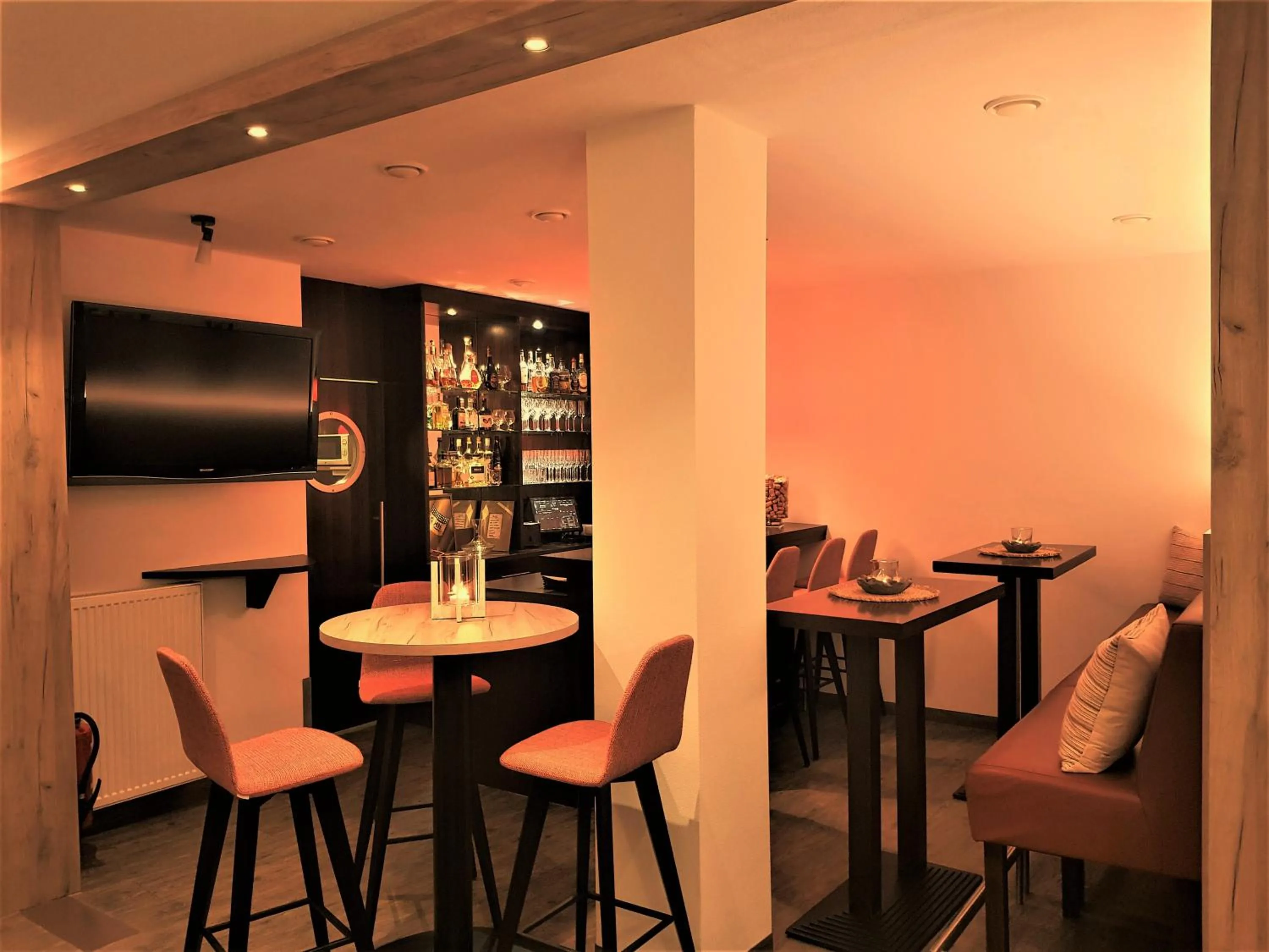 Restaurant/places to eat in Hotel-Restaurant Pfälzer Hof